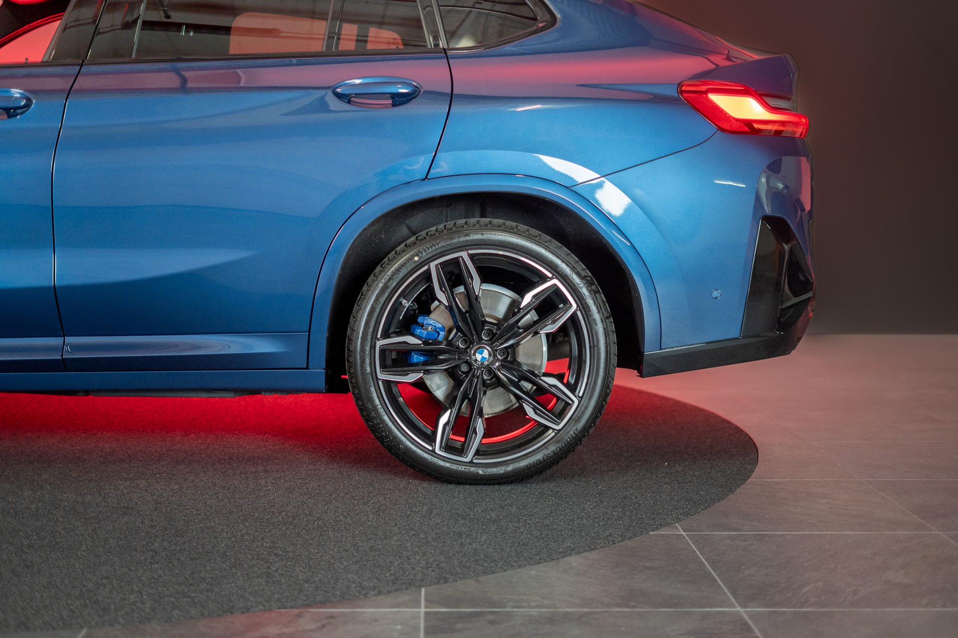 BMW X4 M40d / Rückfahrkamera / HeadUp / AHK-image-33