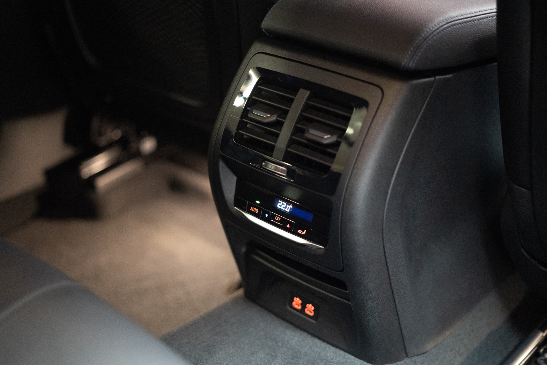 BMW X4 M40d / Rückfahrkamera / HeadUp / AHK-image-16