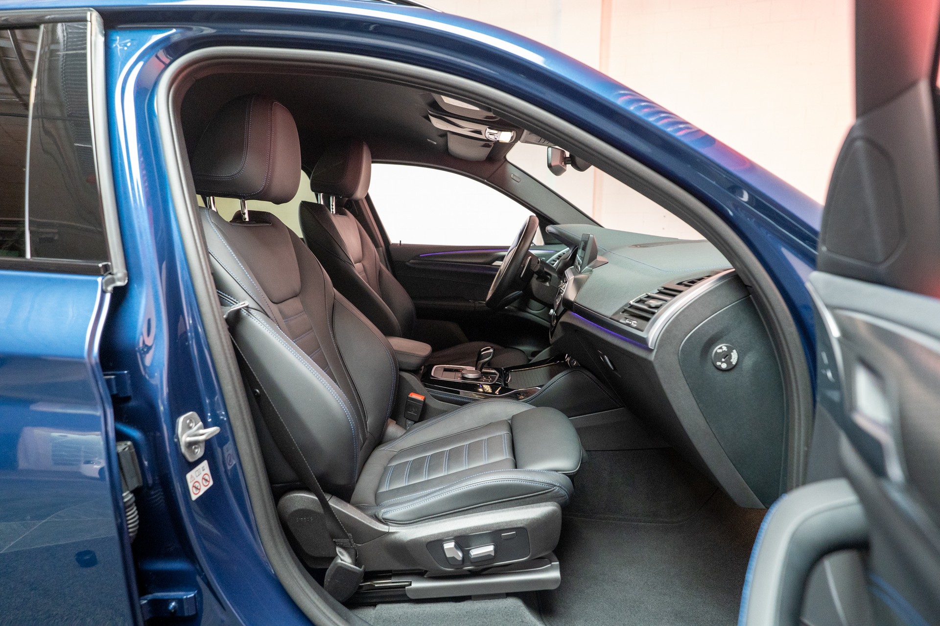 BMW X4 M40d / Rückfahrkamera / HeadUp / AHK-image-17