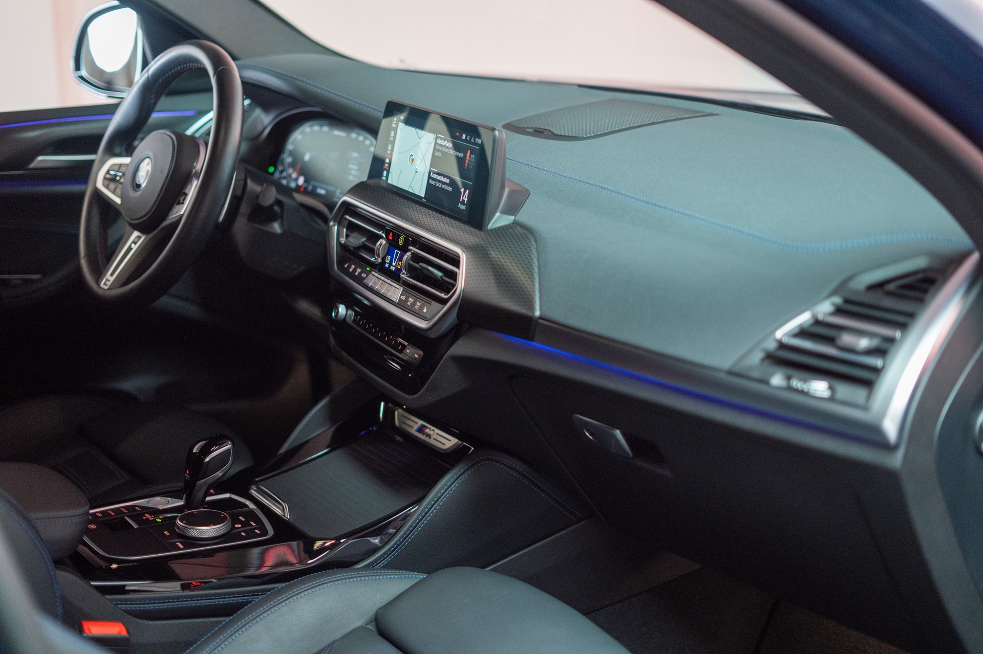 BMW X4 M40d / Rückfahrkamera / HeadUp / AHK-image-18