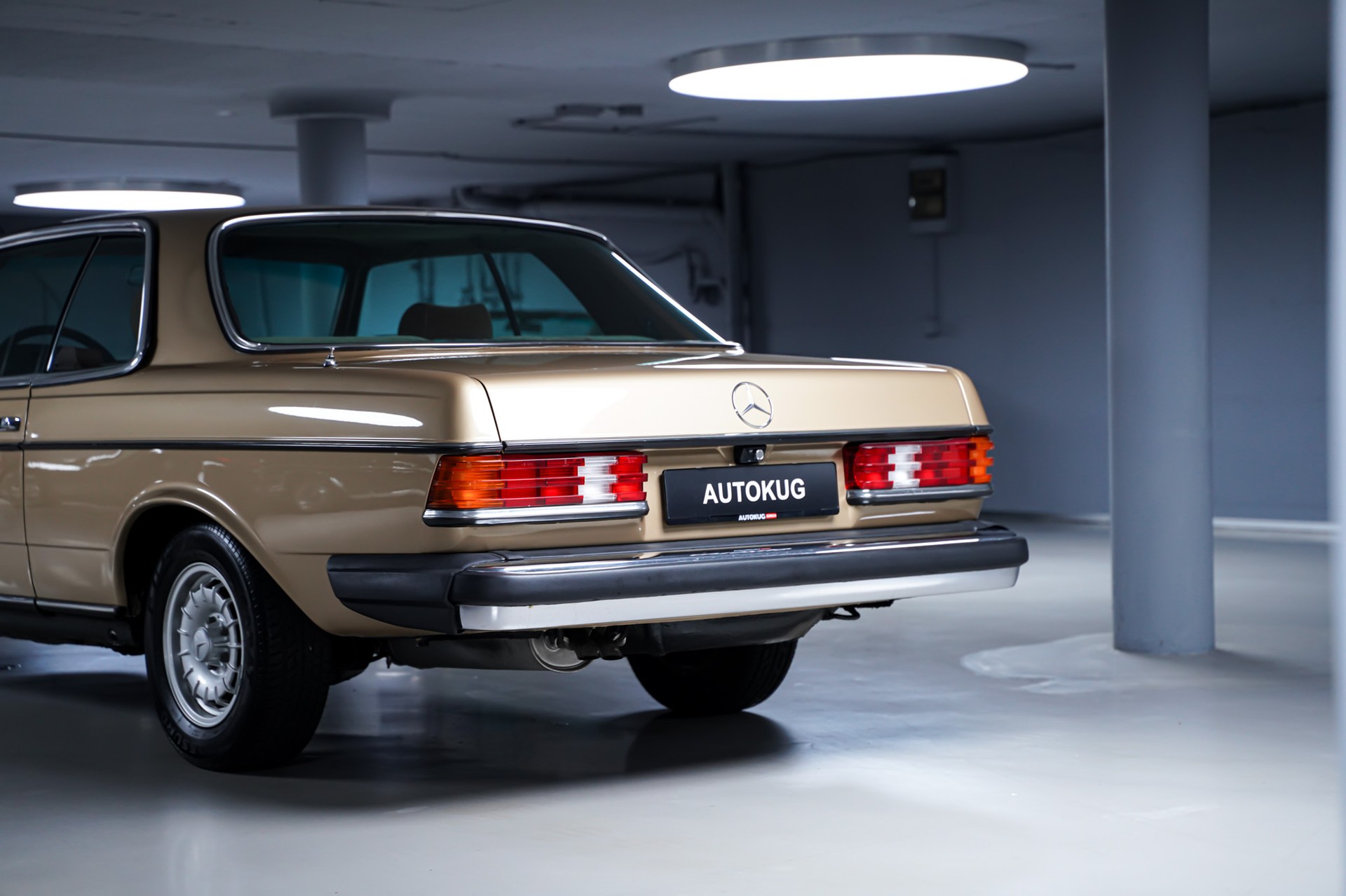 MERCEDES-BENZ 280 CE Automatic-image-7