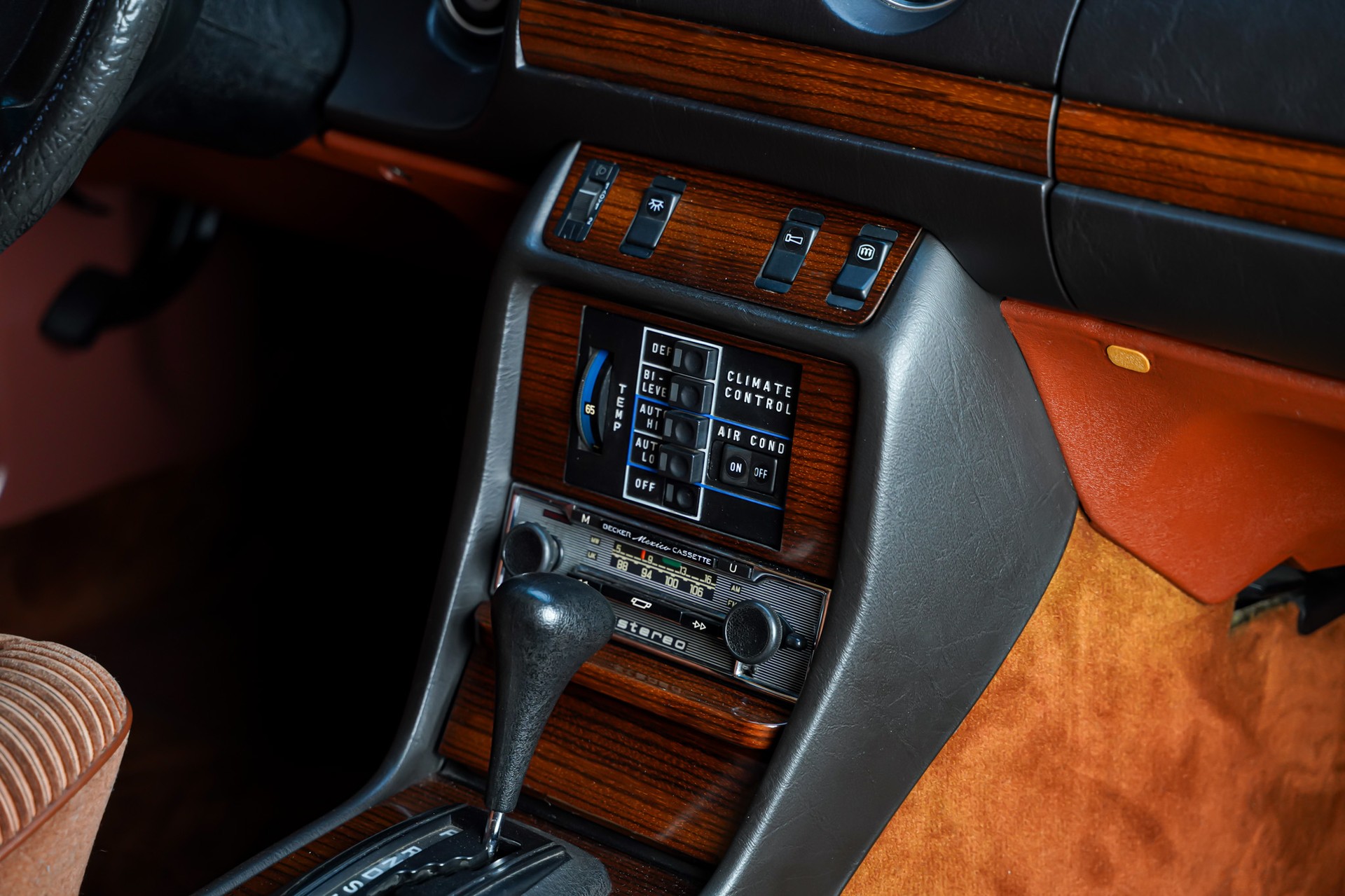 MERCEDES-BENZ 280 CE Automatic-image-18