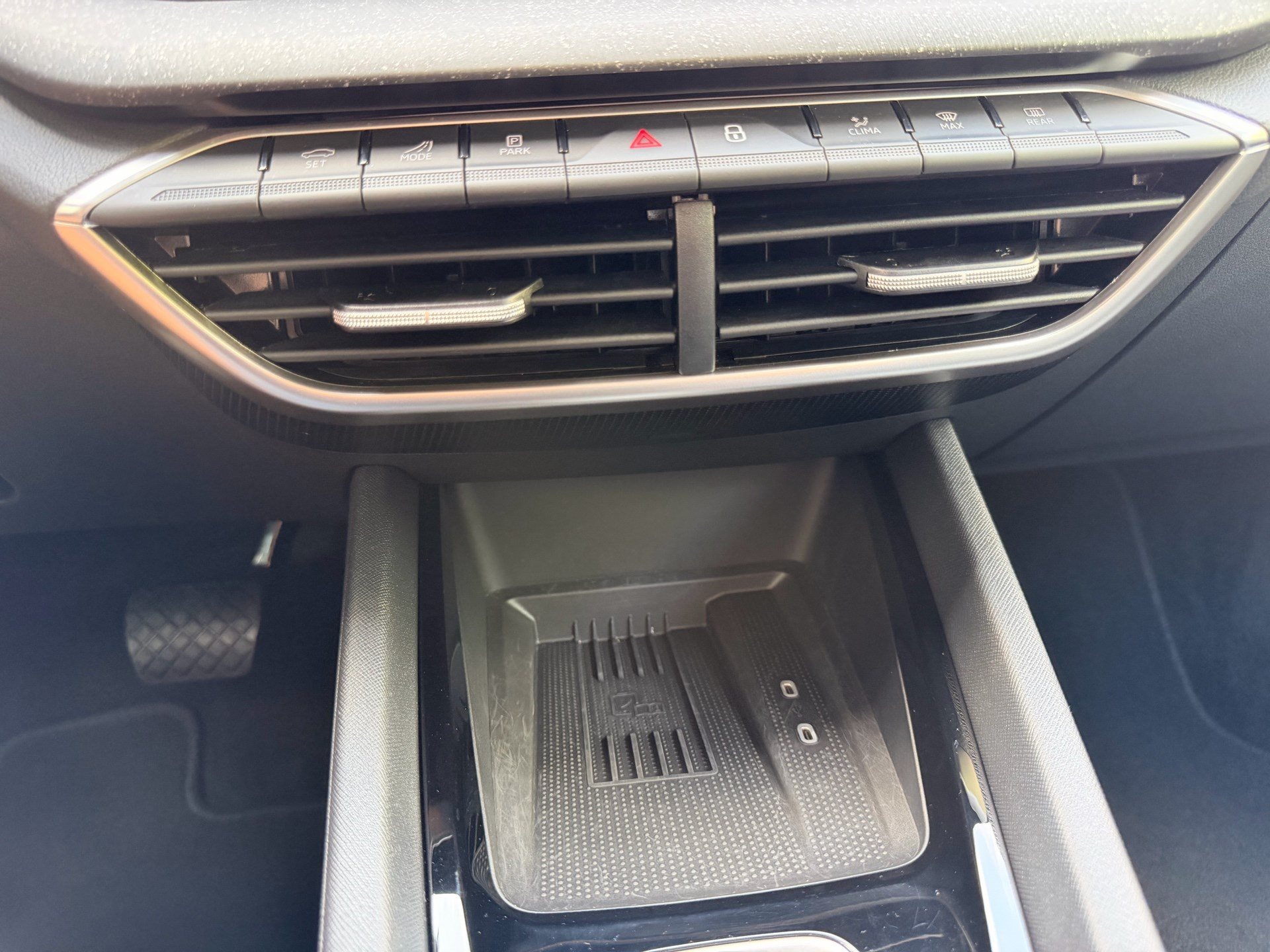 SKODA Octavia Combi 1.5 TSI mHEV 150PS Selection *** ANHÄNGERKUPPLUNG SCHWENKBAR ***-image-23