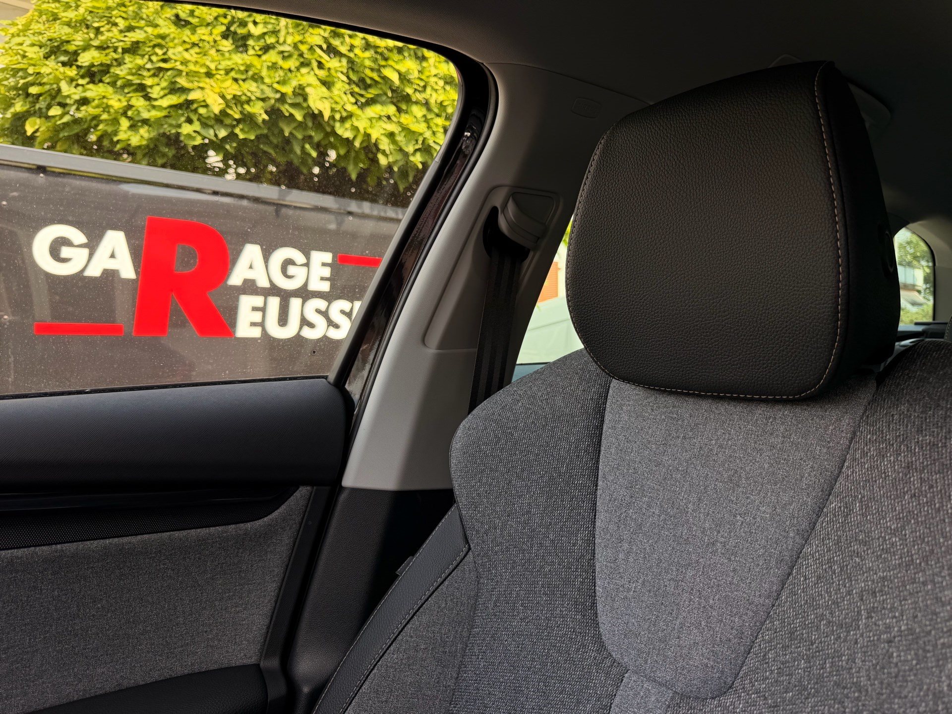 SKODA Octavia Combi 1.5 TSI mHEV 150PS Selection *** ANHÄNGERKUPPLUNG SCHWENKBAR ***-image-27