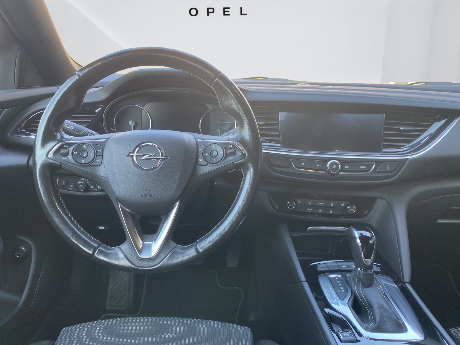 OPEL Insignia Sports Tourer 2.0 D Elegance AWD-image-15