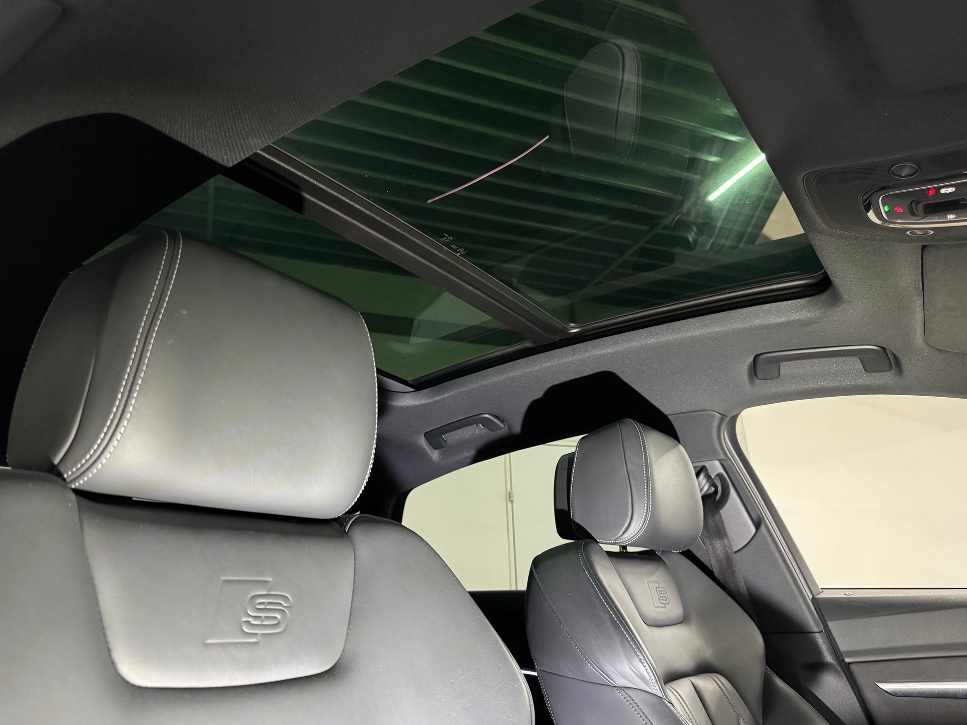 AUDI SQ8 Sportback e-tron quattro 114kWh / 503PS-image-8