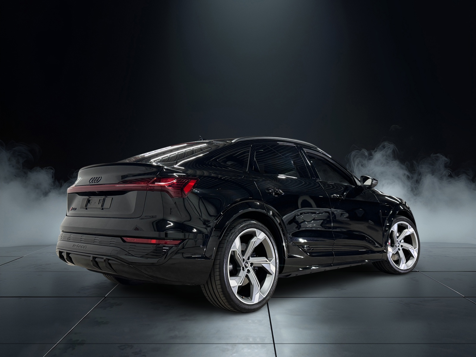 AUDI SQ8 Sportback e-tron quattro 114kWh / 503PS-image-4