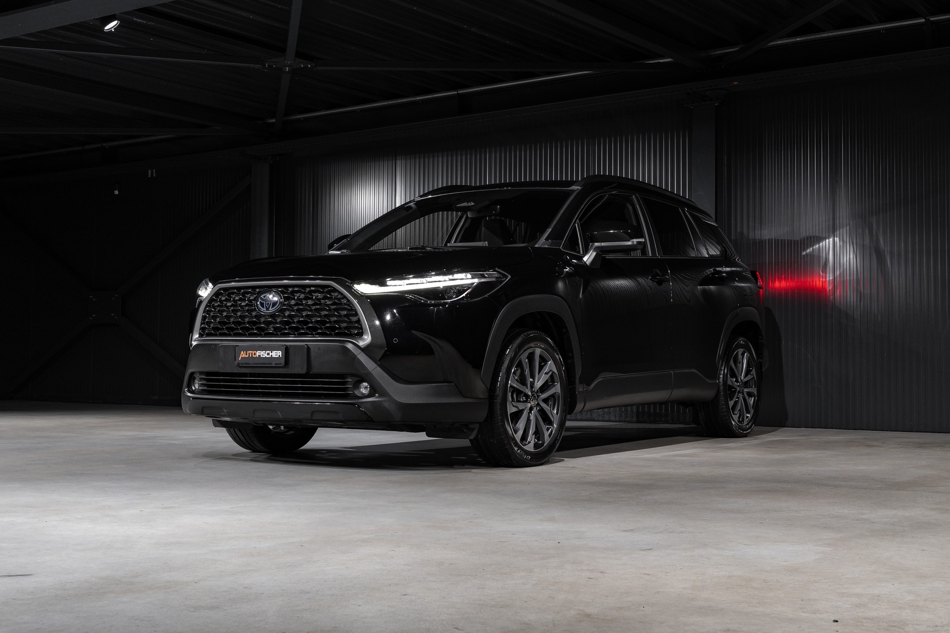TOYOTA Corolla Cross 2.0 4WD e-CVT-image-4