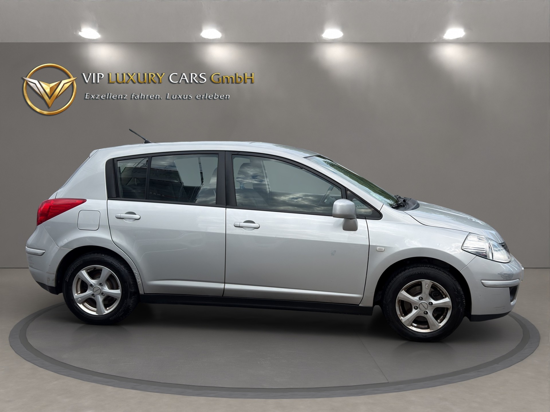 NISSAN Tiida 1.8 tekna-image-4