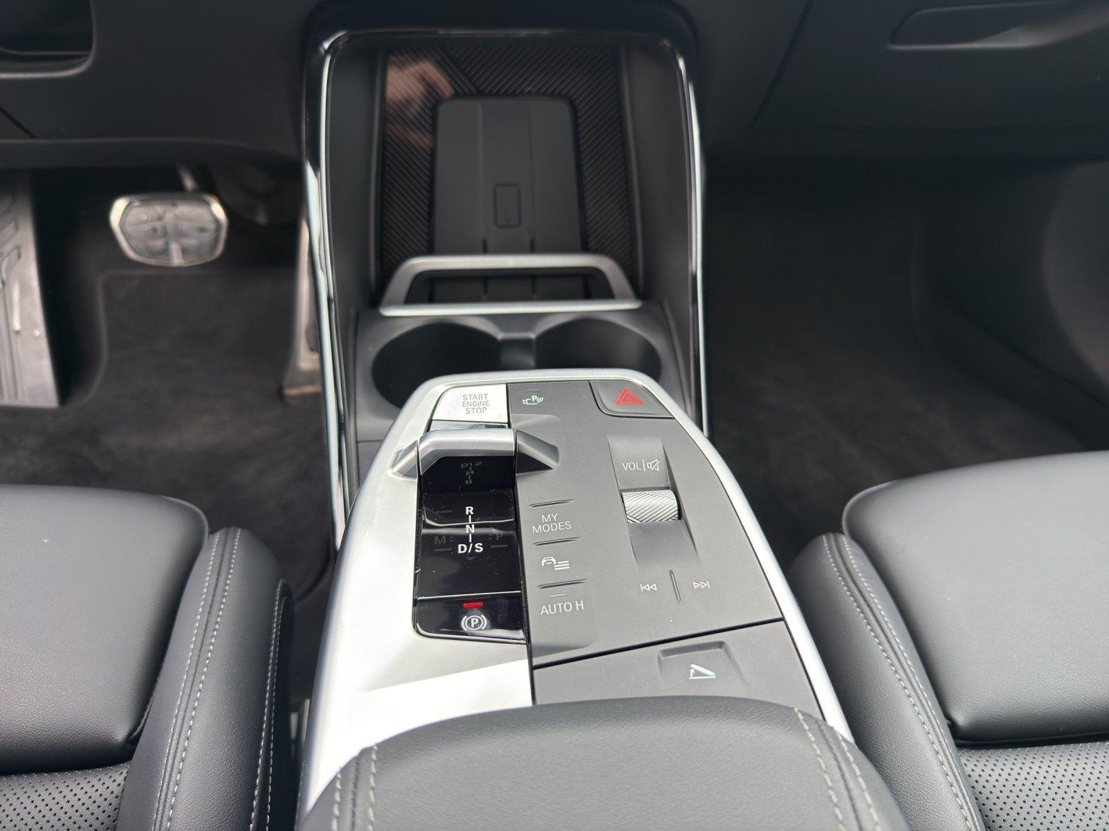 BMW 225e xDrive Active Tourer M Sport-image-16