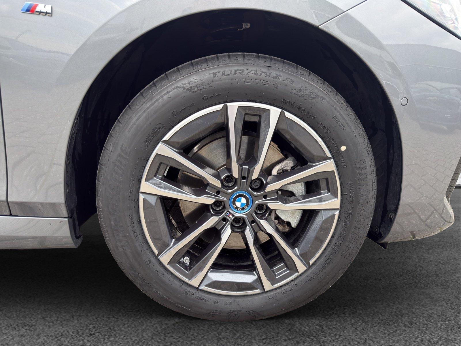 BMW 225e xDrive Active Tourer M Sport-image-11