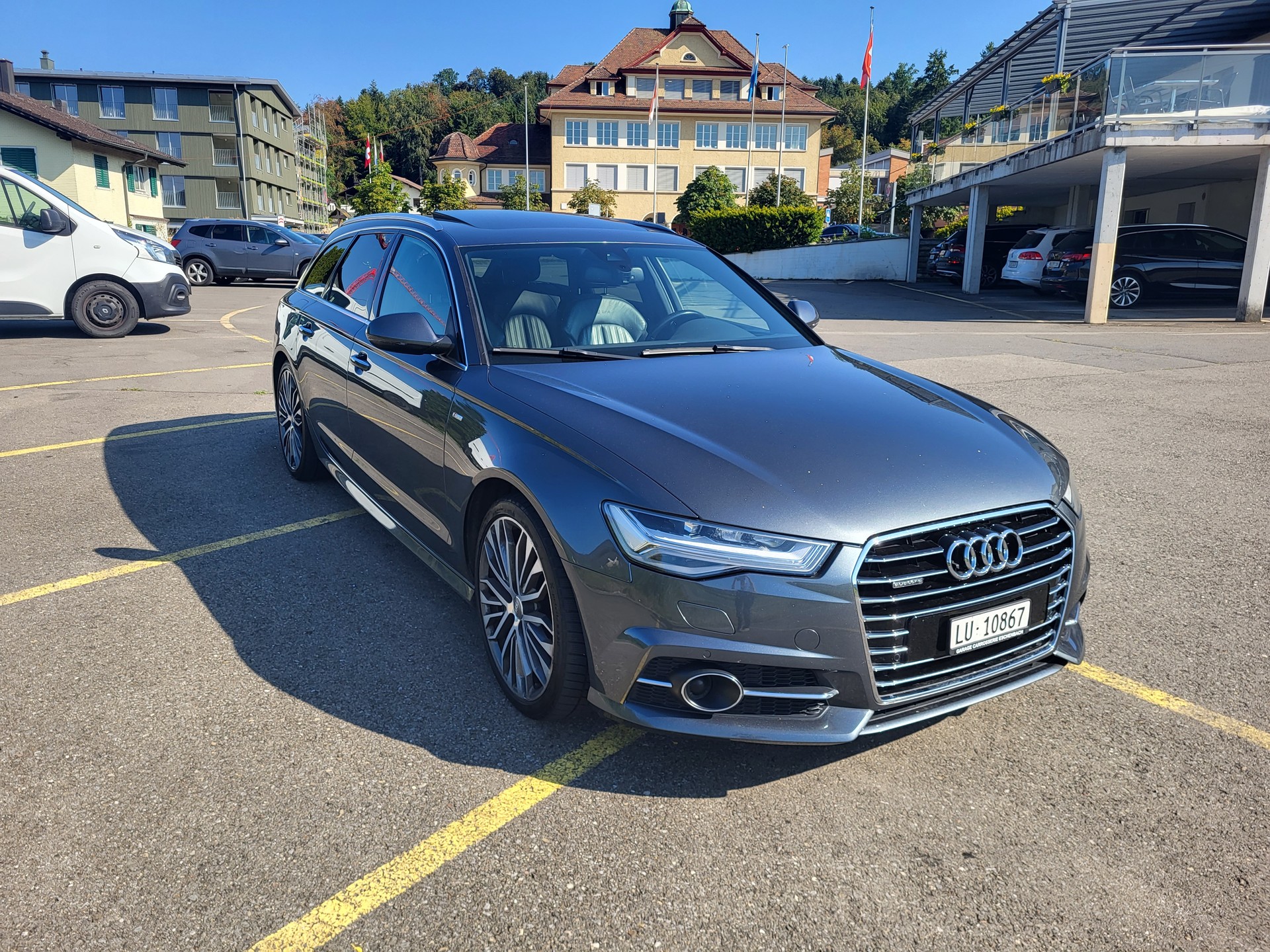 AUDI A6 Avant Competition S-Line-image-1