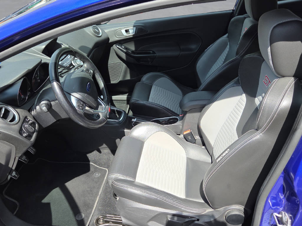 FORD Fiesta 1.6 EcoB ST-2-image-5