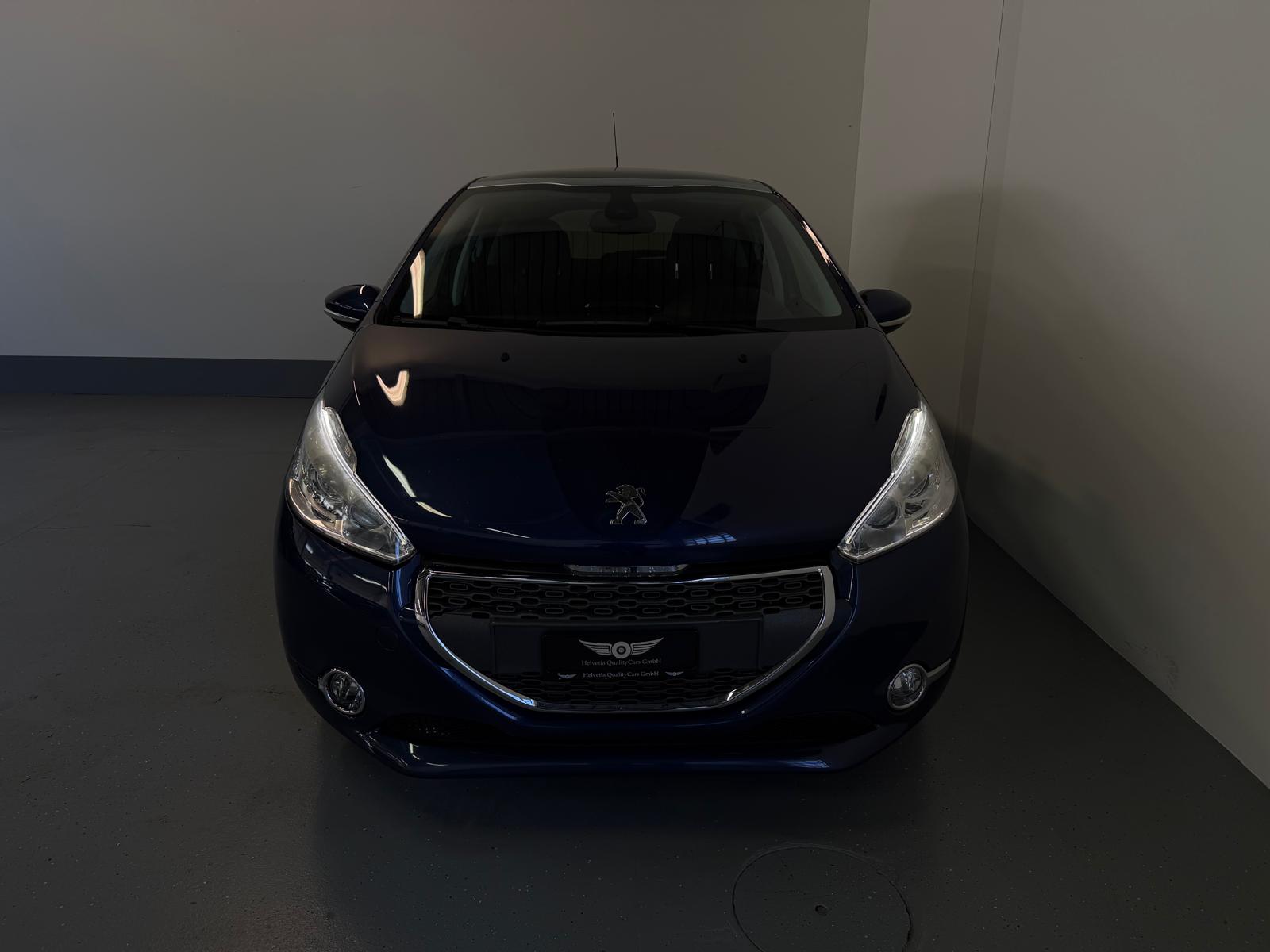 PEUGEOT 208 1.6 VTI Allure-image-4