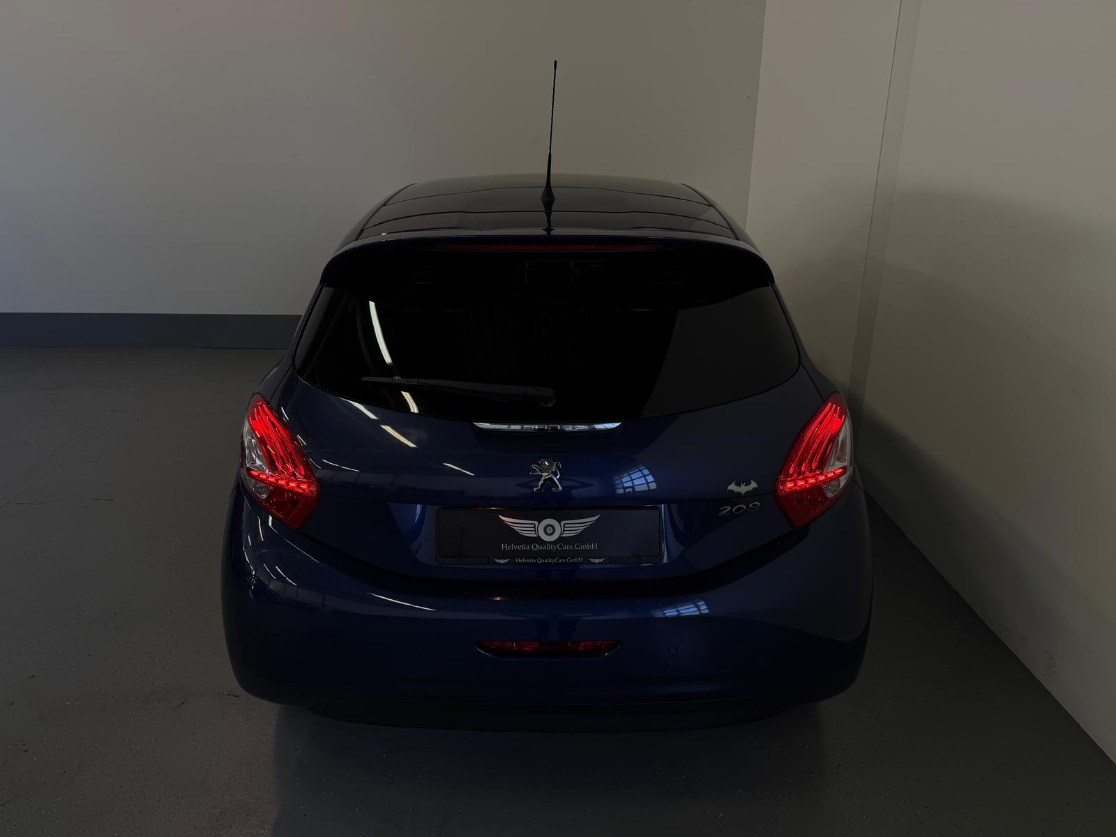 PEUGEOT 208 1.6 VTI Allure-image-11