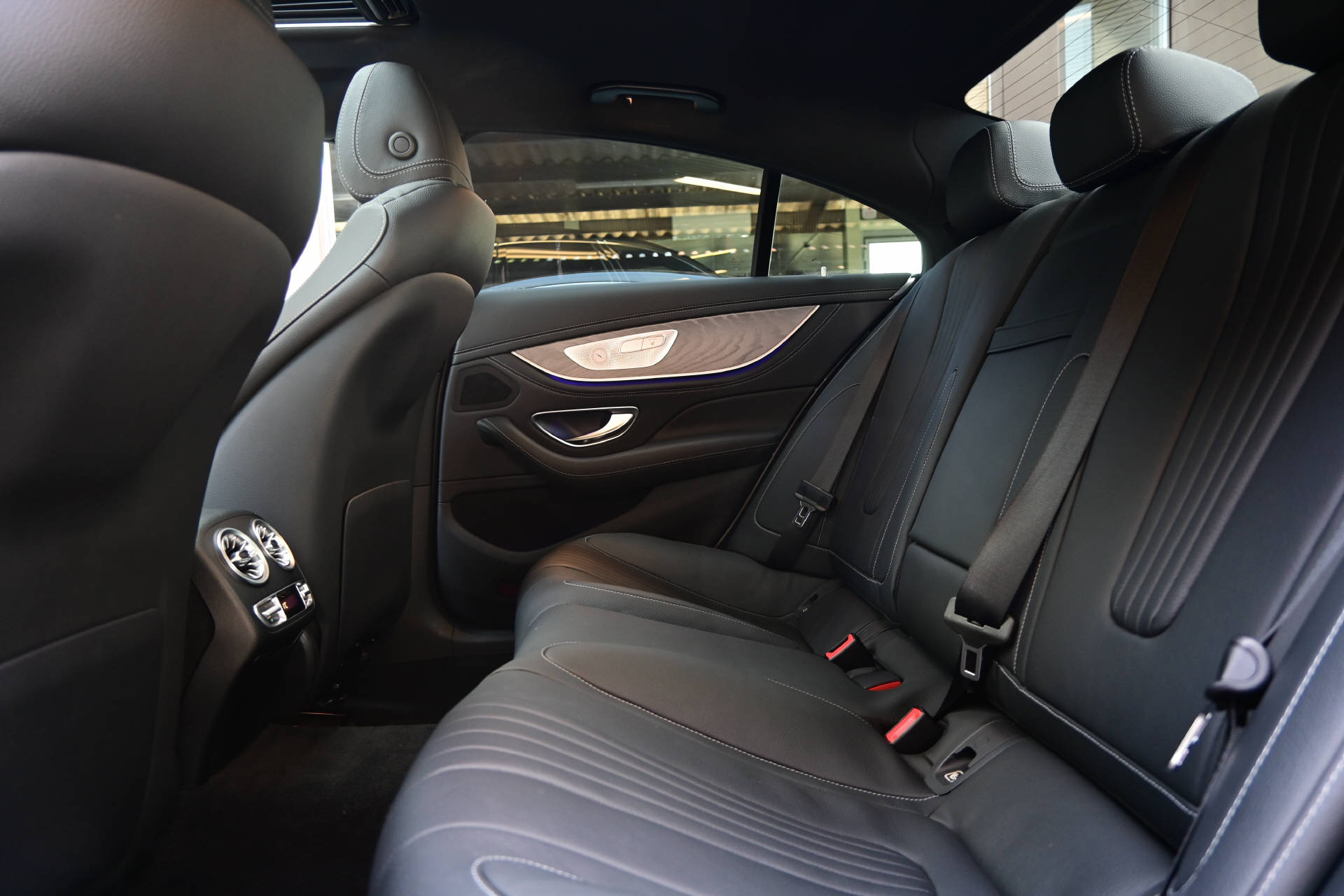 MERCEDES-BENZ CLS 450 AMG Line 4matic *CH-Auto*-image-27