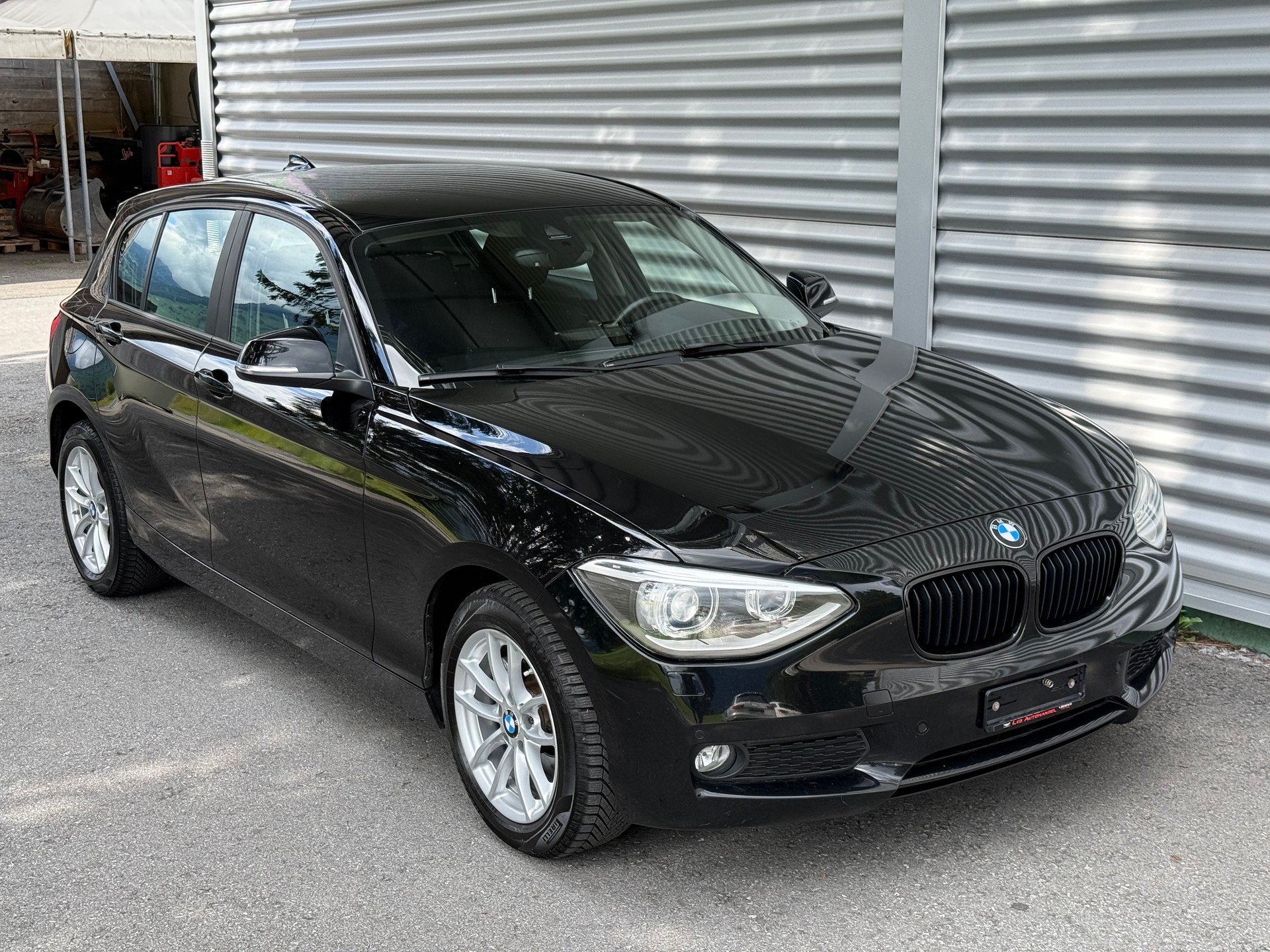 BMW 118d xDrive Sport Line-image-4