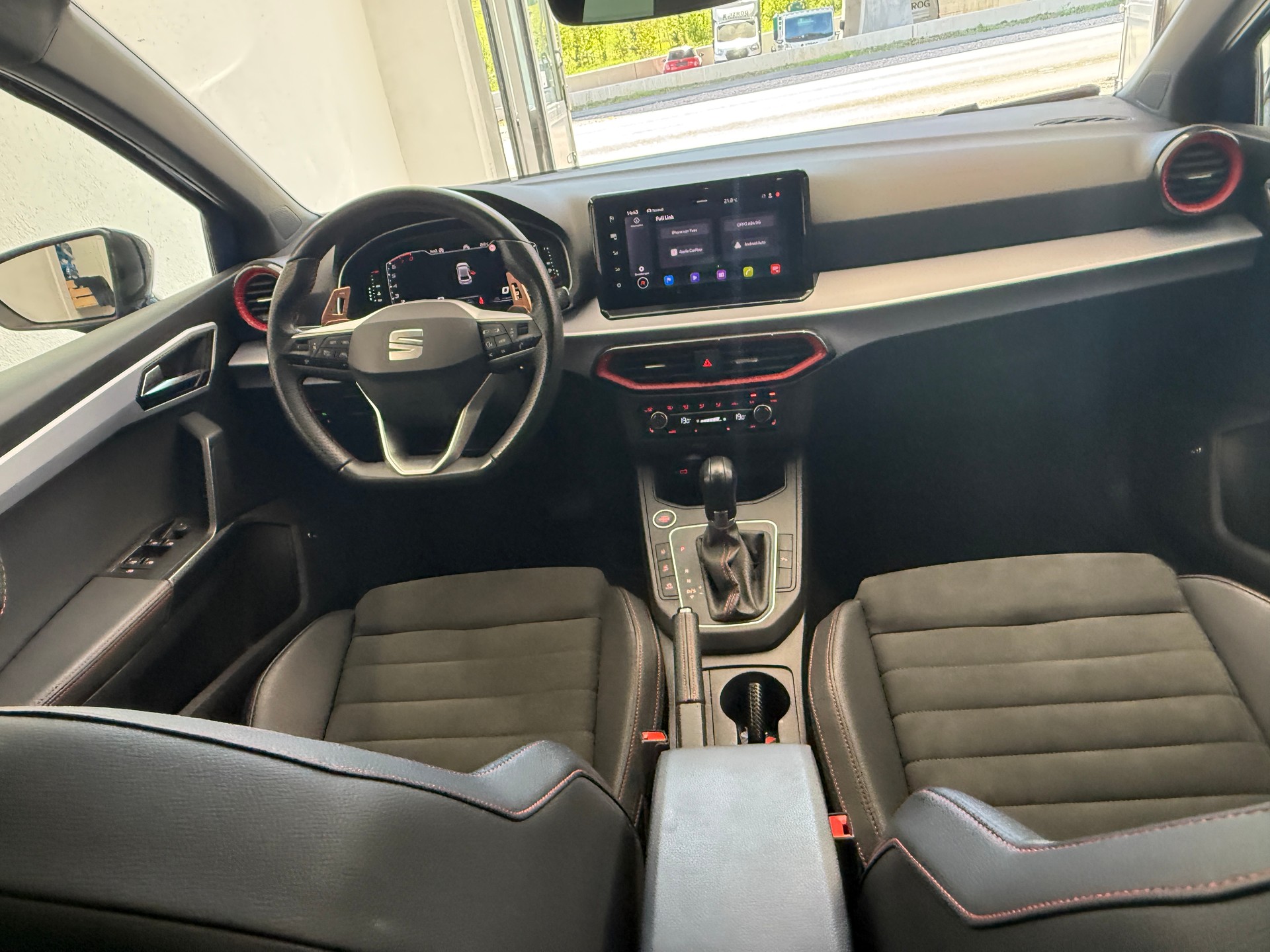 SEAT Ibiza 1.5 EcoTSI FR DSG Ab 295.- pro Monat Panoramadach-image-23