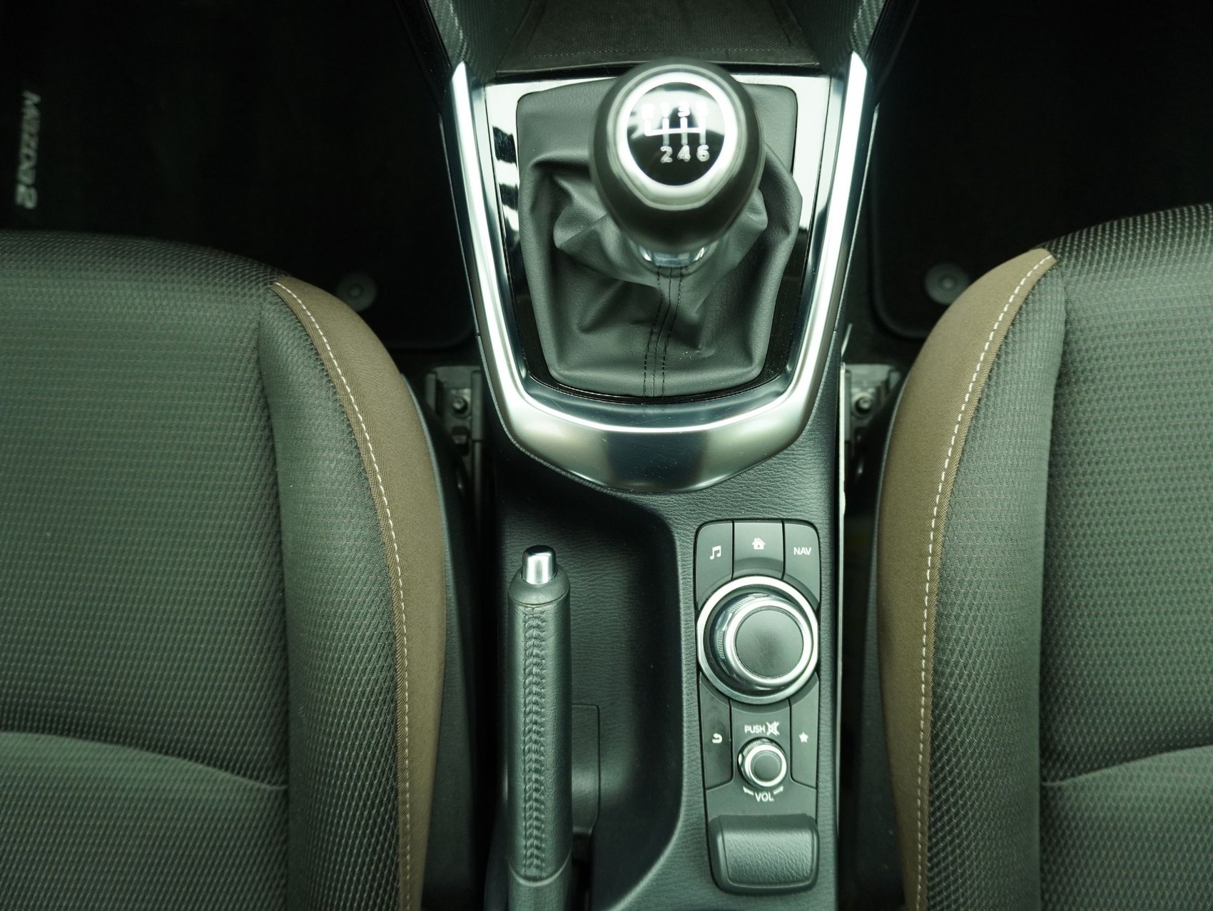 MAZDA 2 1.5 Ambition Plus-image-13
