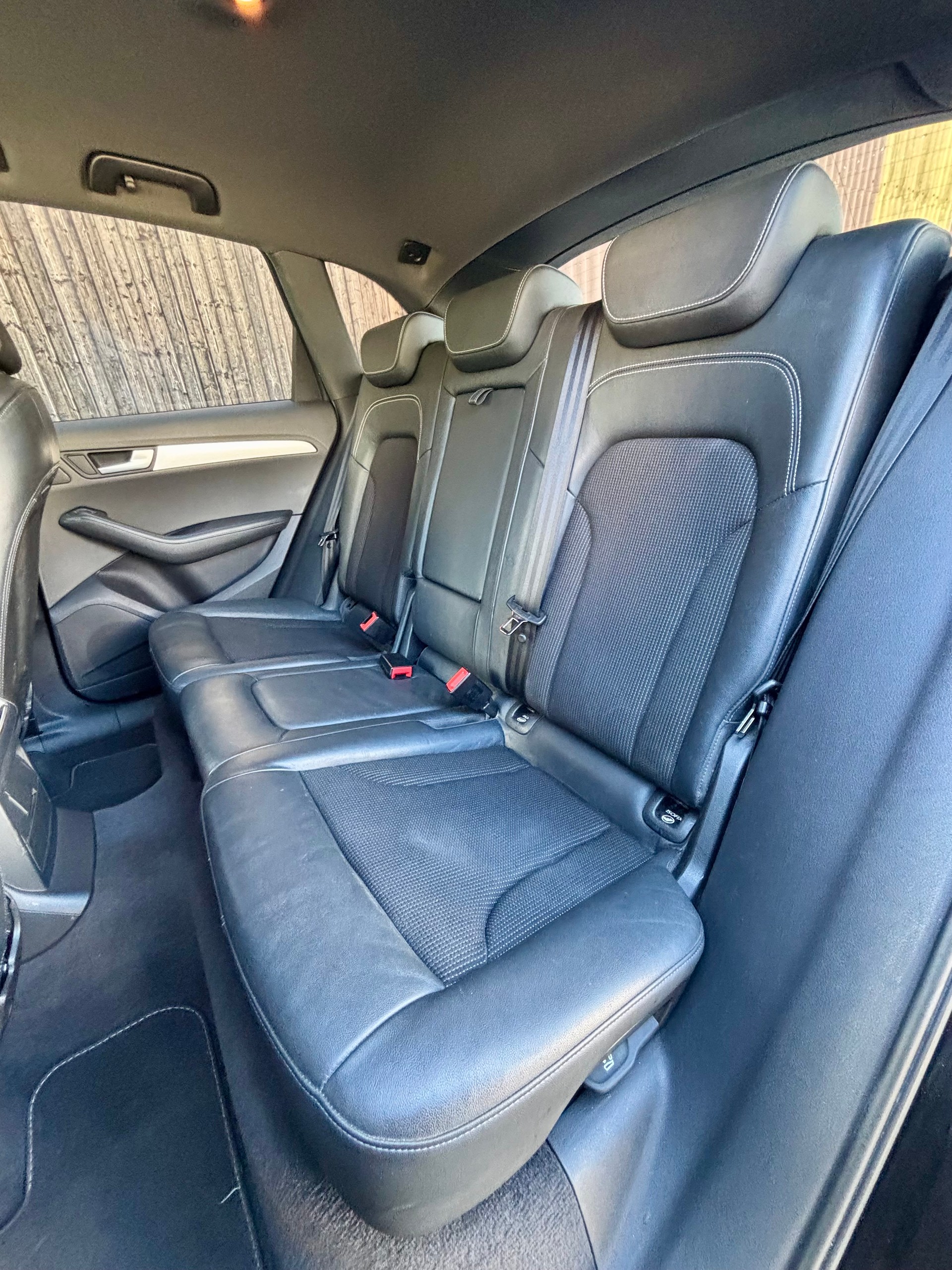 AUDI Q5 2.0 TDI quattro S-tronic-image-13