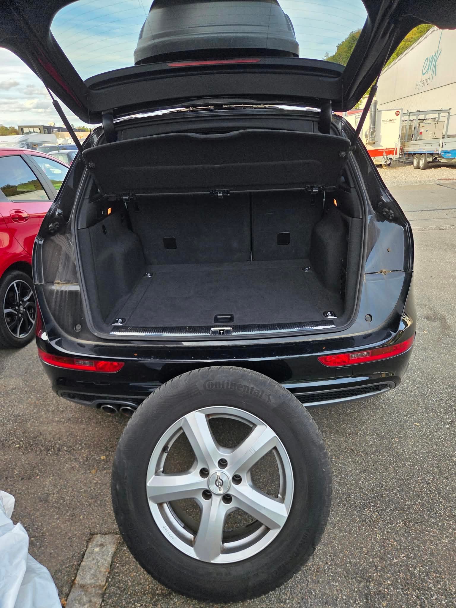 AUDI Q5 2.0 TDI quattro S-tronic-image-14