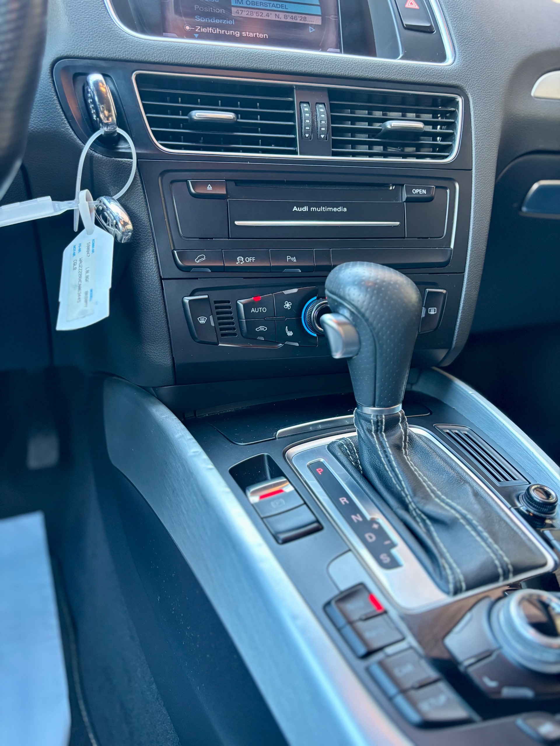 AUDI Q5 2.0 TDI quattro S-tronic-image-9