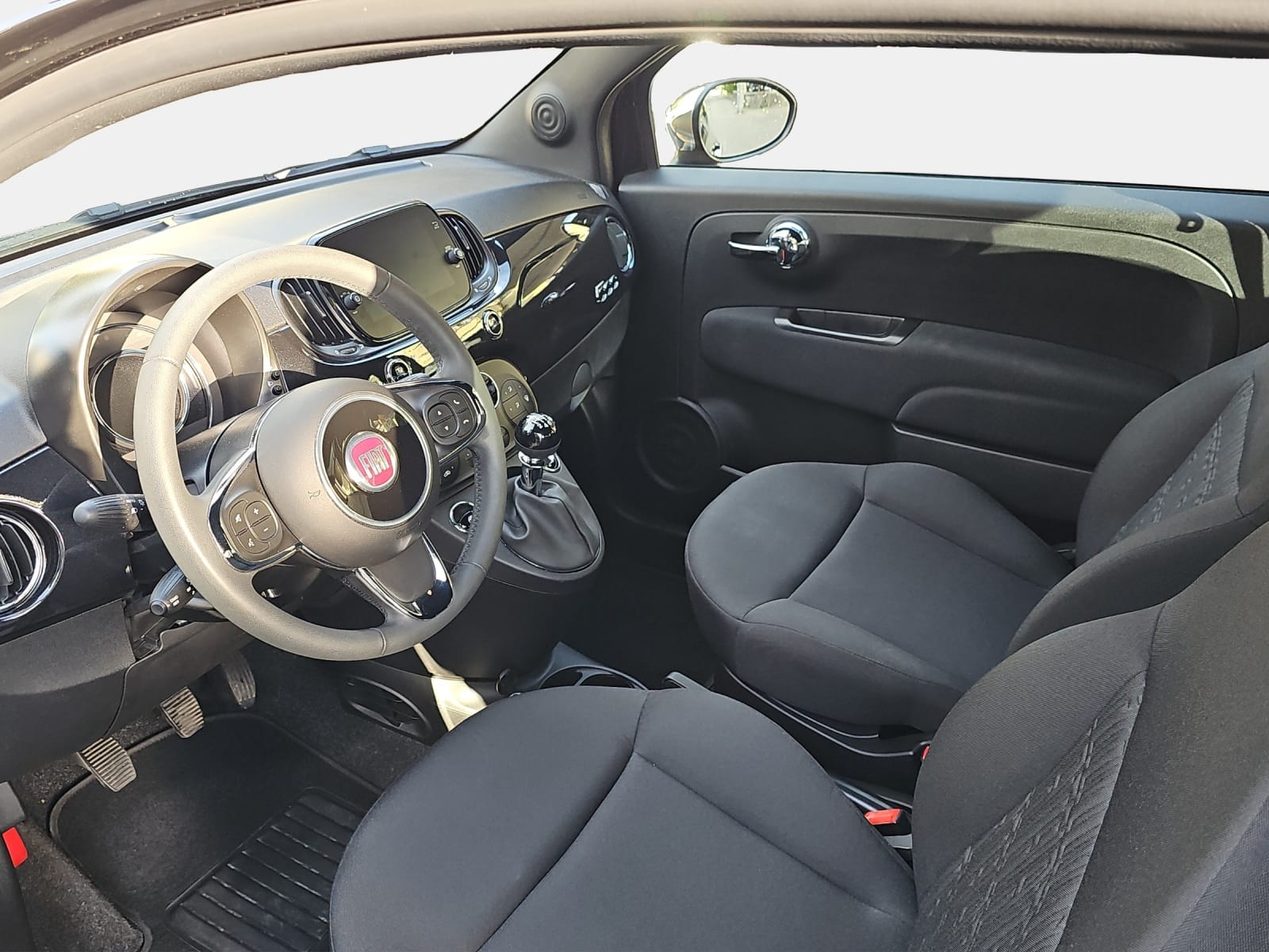 FIAT 500 1.0/70 Hybrid Swiss Edition-image-7