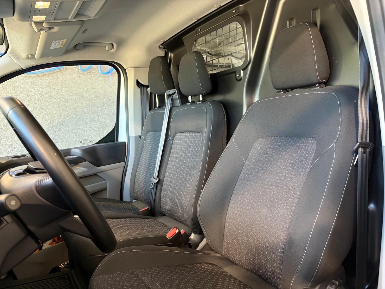 FORD Transit Custom Van 300 L2H1 Limited Automat-image-9