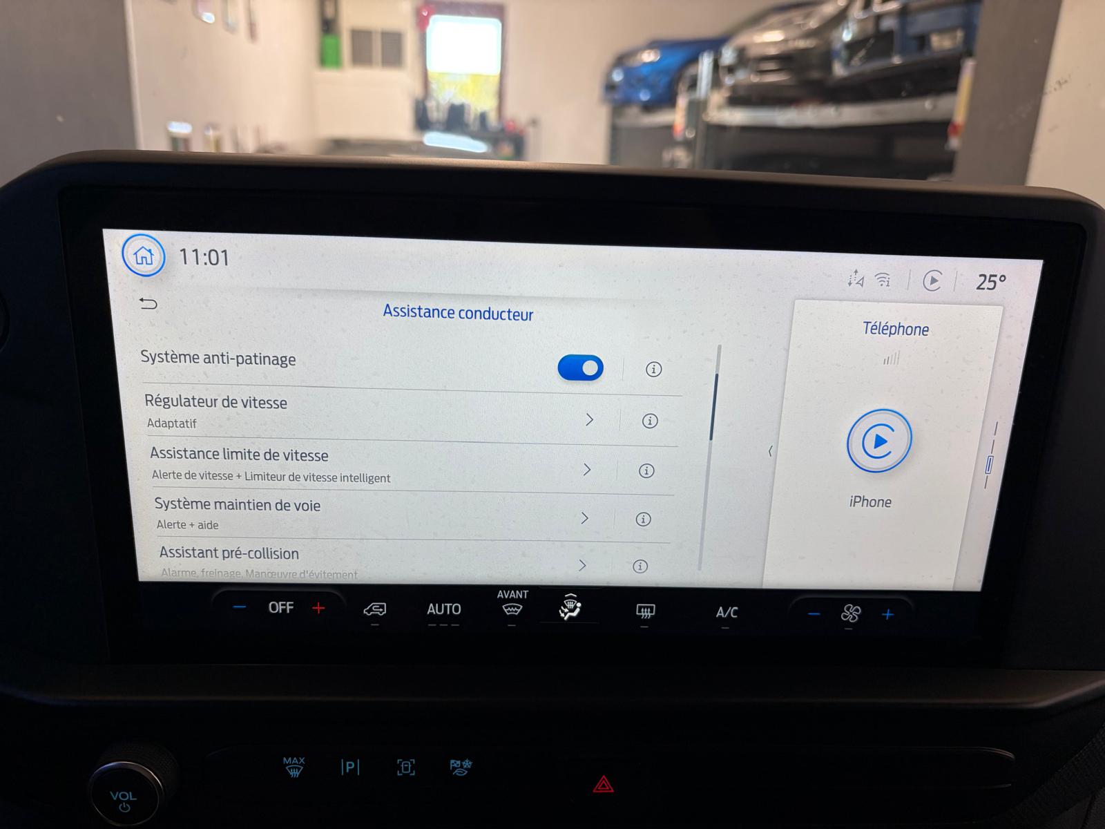 FORD Transit Custom Van 300 L2H1 Limited Automat-image-16