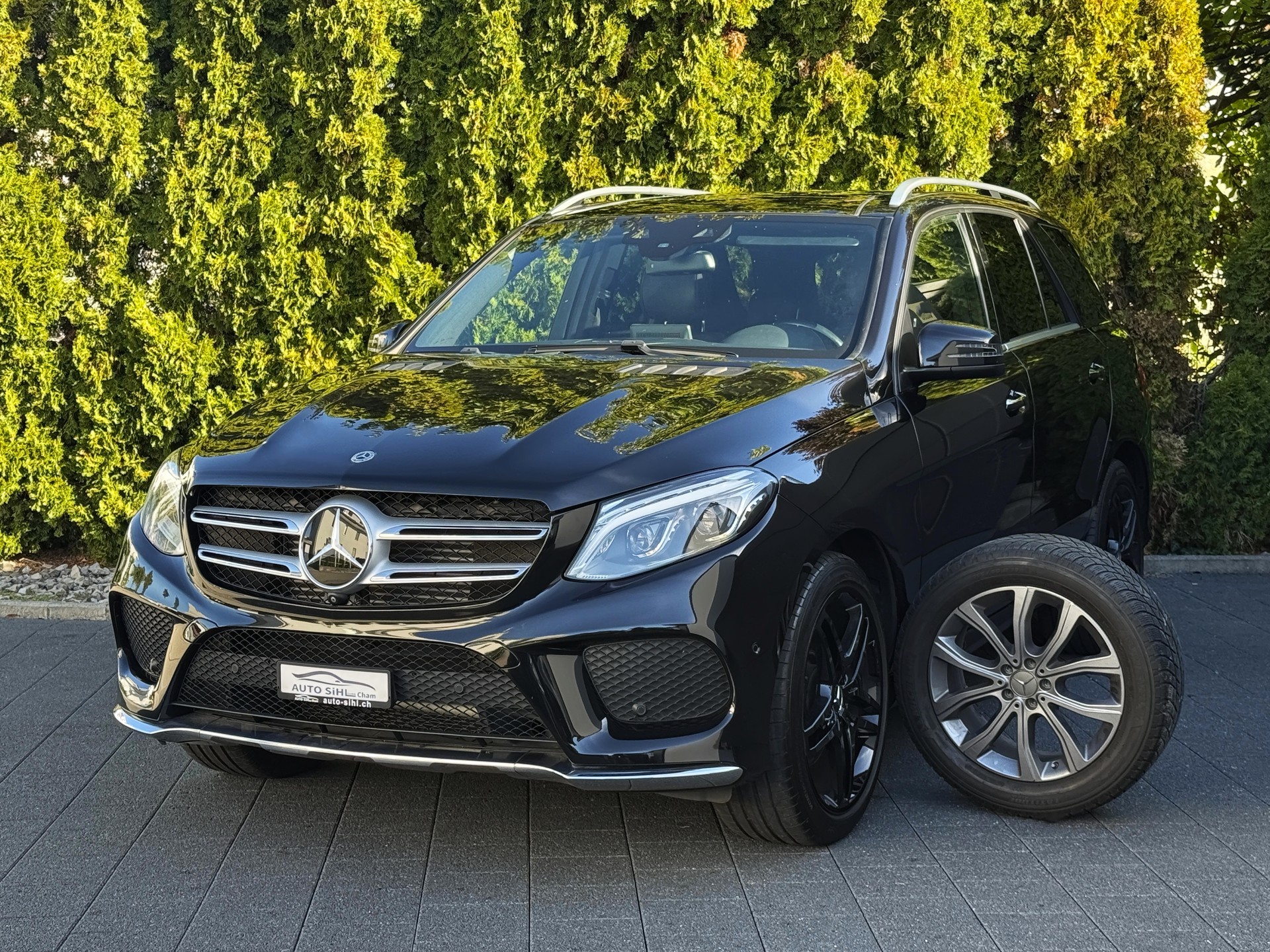 MERCEDES-BENZ GLE 350 d 4Matic 9G-Tronic / Gratis Service-image-1