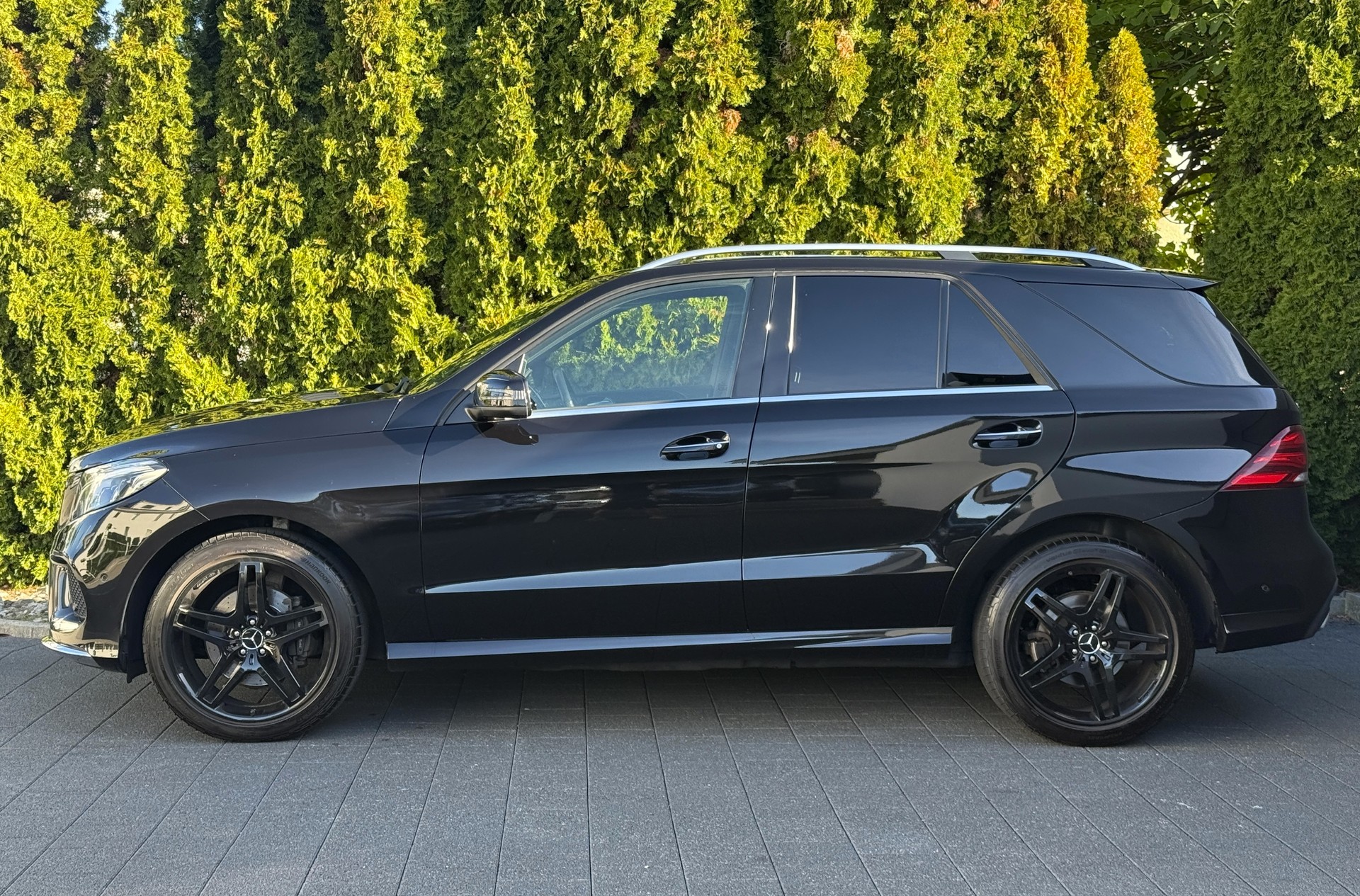 MERCEDES-BENZ GLE 350 d 4Matic 9G-Tronic / Gratis Service-image-6