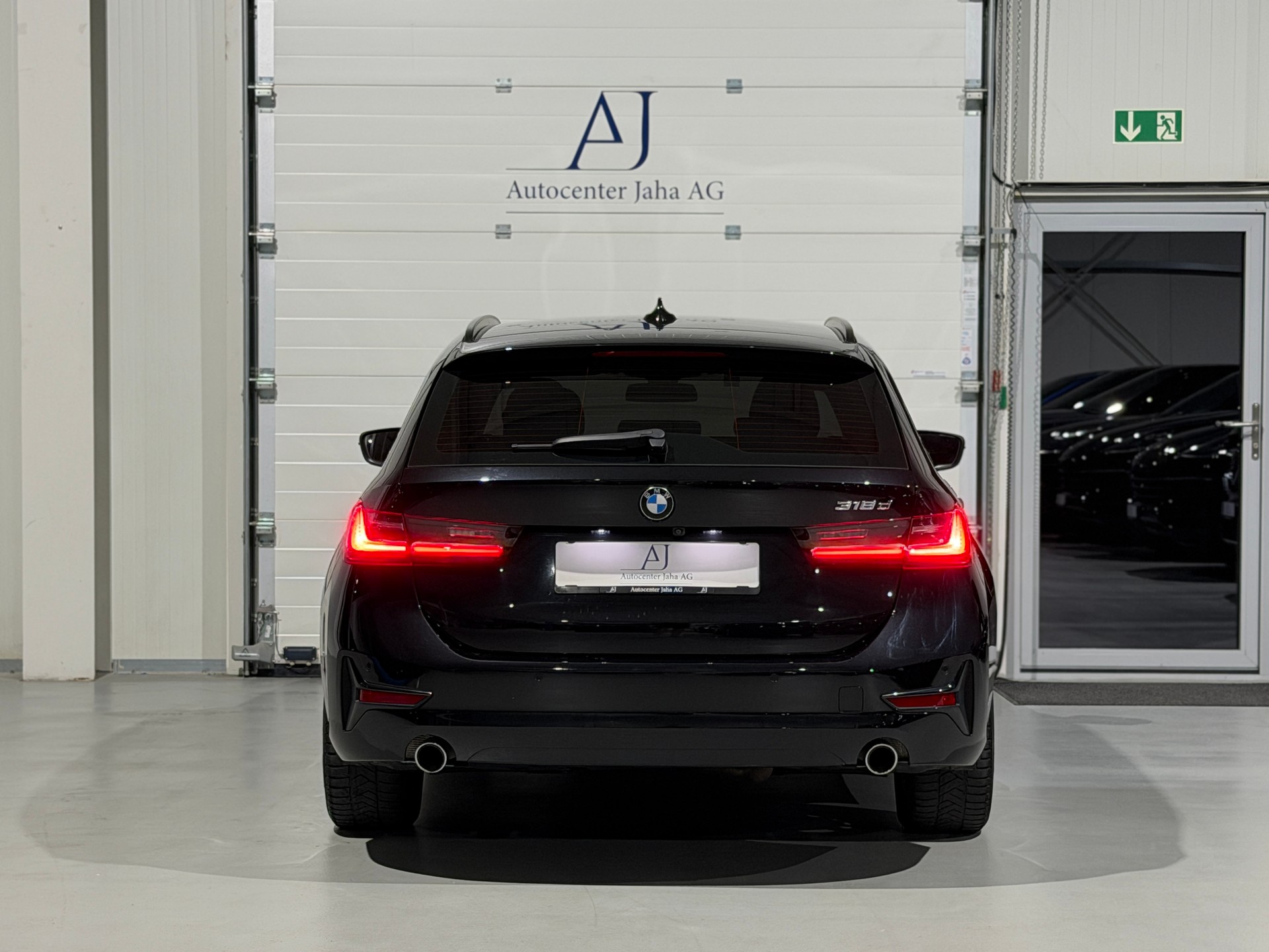 BMW 318d 48V Touring Steptronic (CH)-image-15