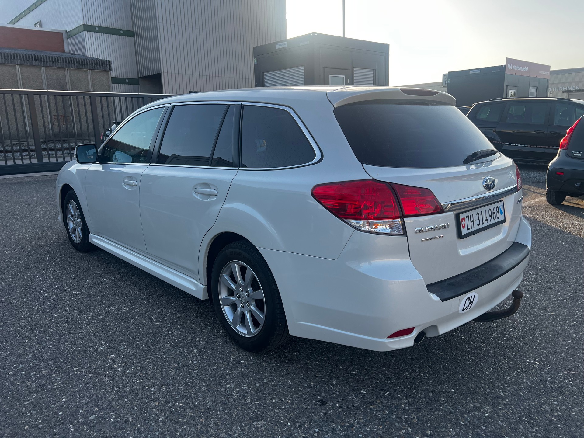 SUBARU Legacy 2.0i Swiss AWD Lineartronic-image-5