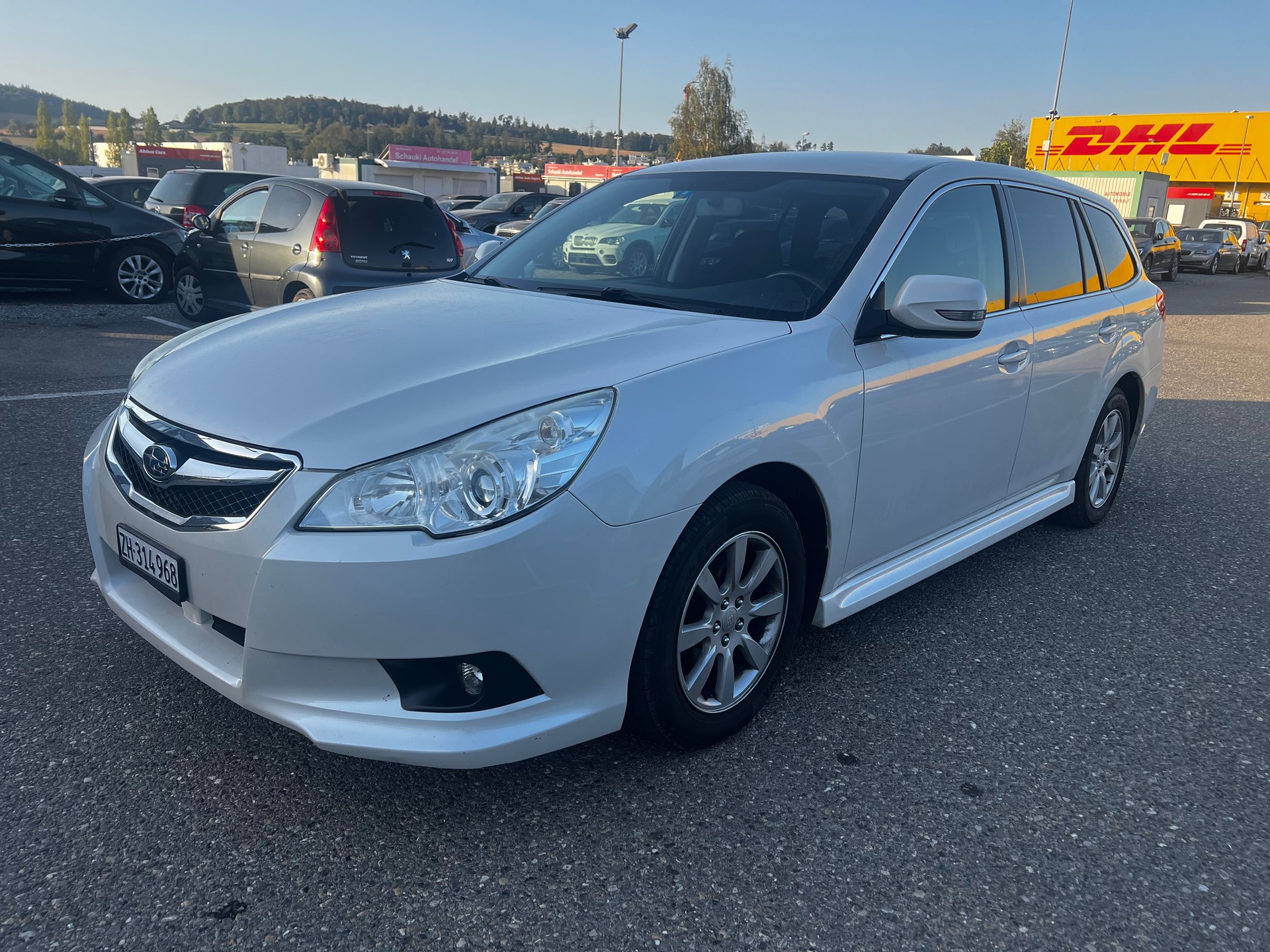 SUBARU Legacy 2.0i Swiss AWD Lineartronic-image-0