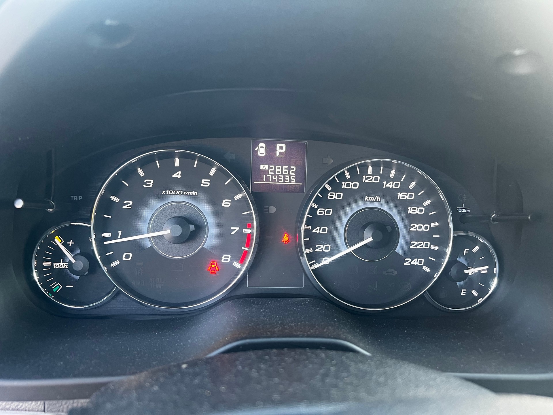 SUBARU Legacy 2.0i Swiss AWD Lineartronic-image-10