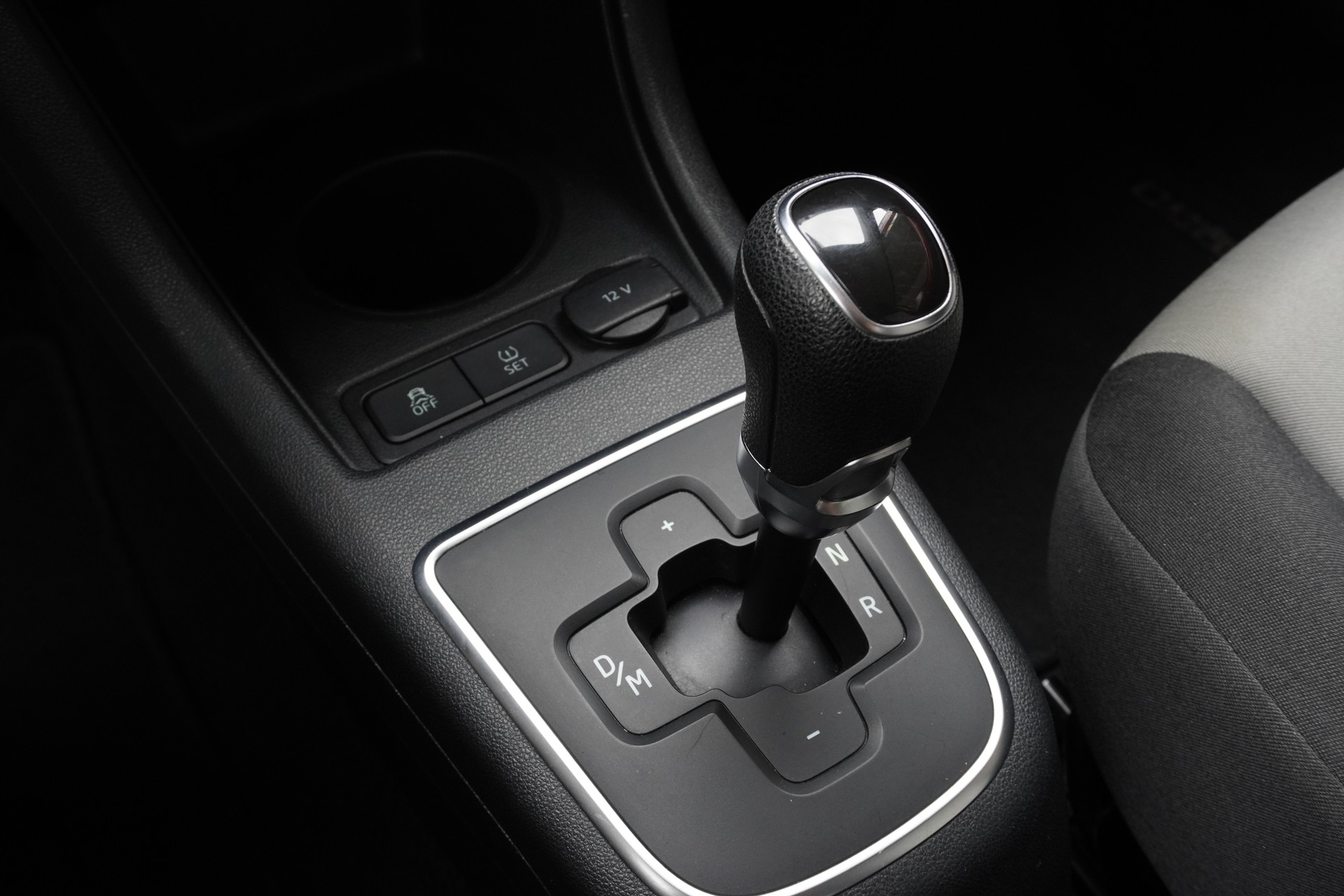 SKODA Citigo 1.0 G-tec Active ASG-image-12