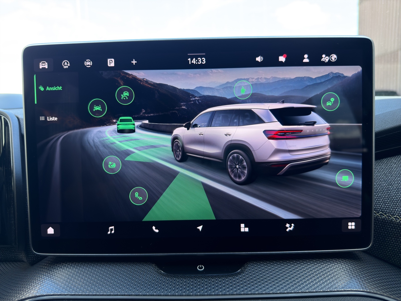 SKODA Kodiaq 2.0 TDI Selection 4x4 - Anhängekupplung - 7-Sitzer - Head-up Display - 360°Kamera-image-9