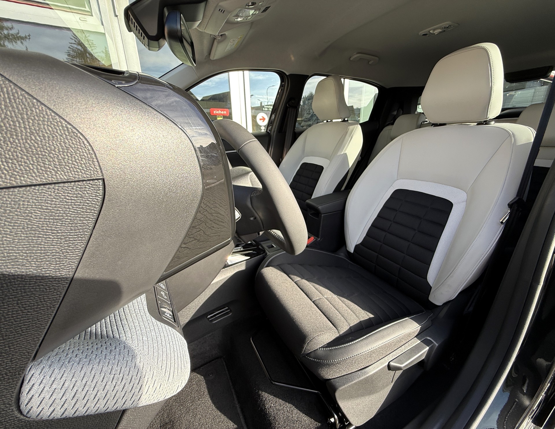 CITROEN C3 Aircross 1.2 MHEV Max-image-15