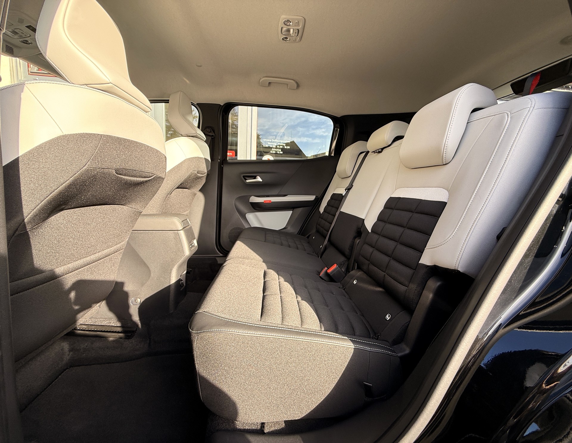 CITROEN C3 Aircross 1.2 MHEV Max-image-8
