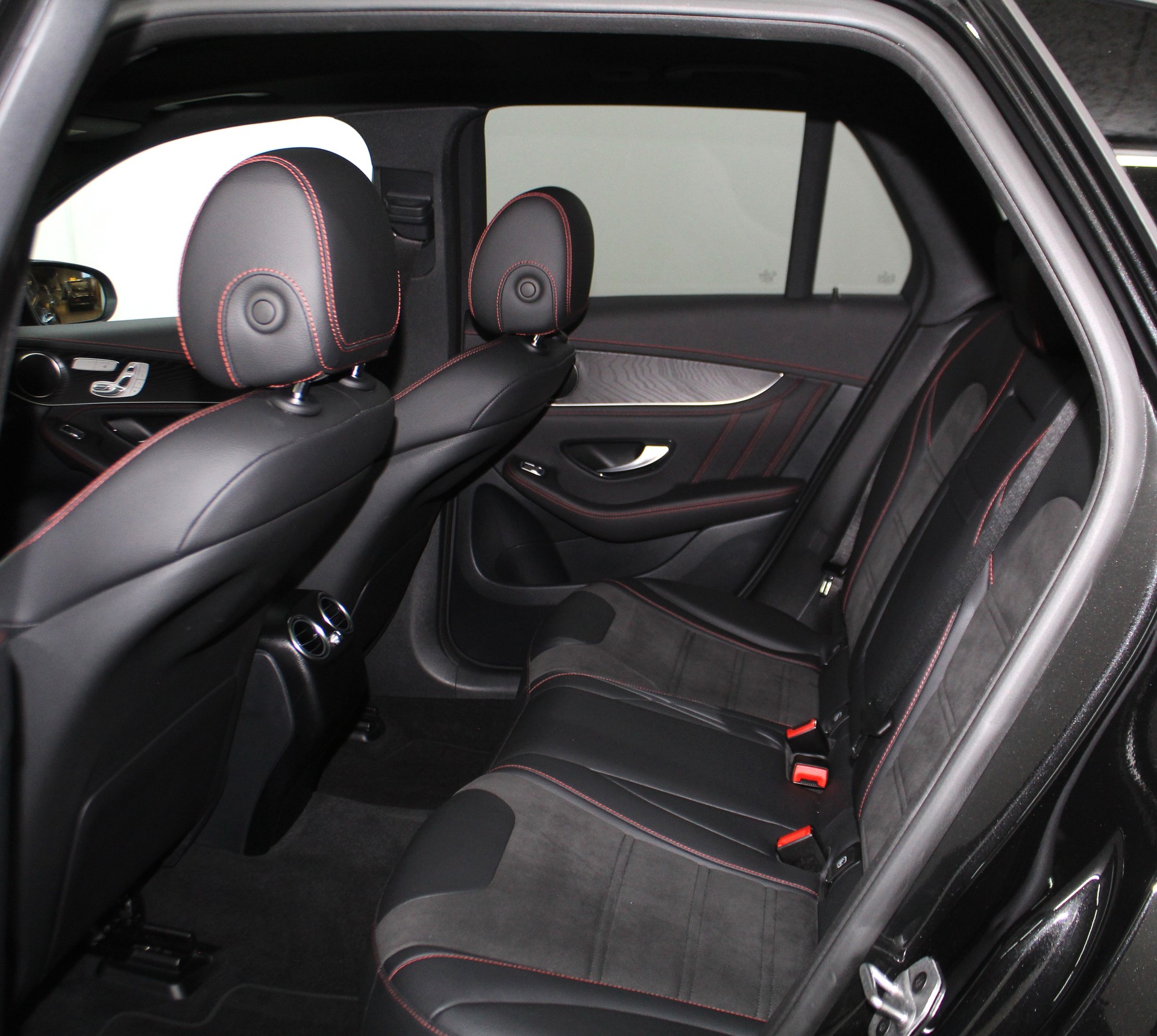 MERCEDES-BENZ GLC 43 AMG 4Matic 9G-Tronic Premium-Plus-Paket / AHK / CH-Fahrzeug-image-9