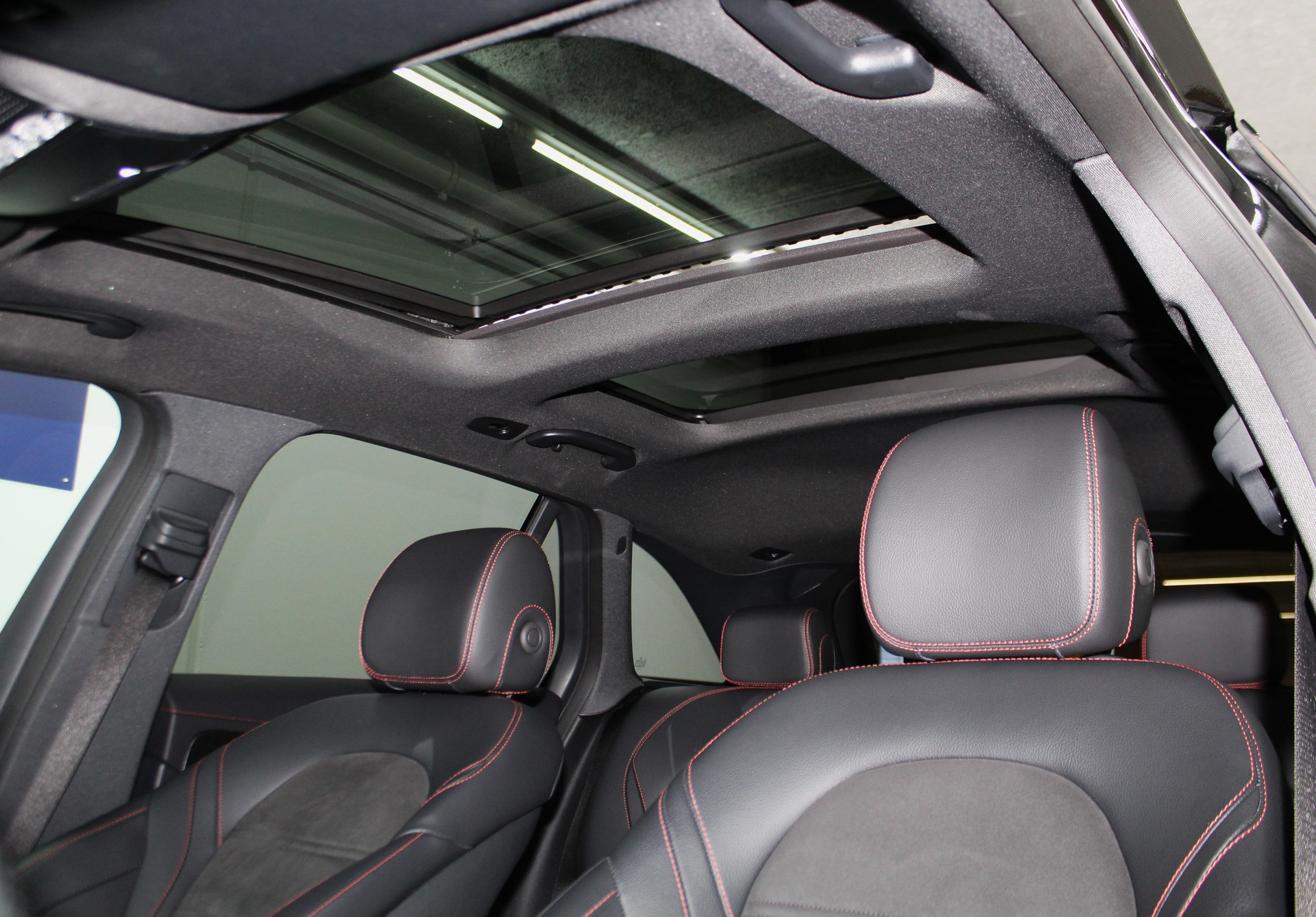 MERCEDES-BENZ GLC 43 AMG 4Matic 9G-Tronic Premium-Plus-Paket / AHK / CH-Fahrzeug-image-8