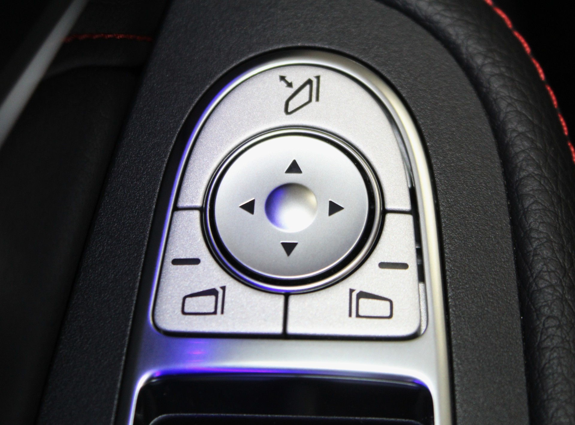 MERCEDES-BENZ GLC 43 AMG 4Matic 9G-Tronic Premium-Plus-Paket / AHK / CH-Fahrzeug-image-19