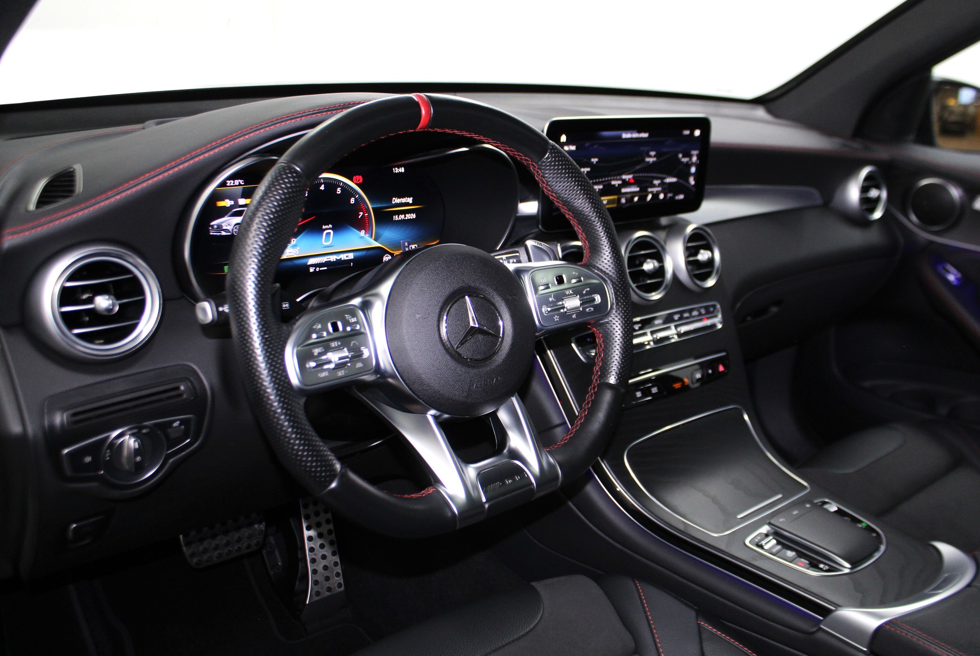 MERCEDES-BENZ GLC 43 AMG 4Matic 9G-Tronic Premium-Plus-Paket / AHK / CH-Fahrzeug-image-10