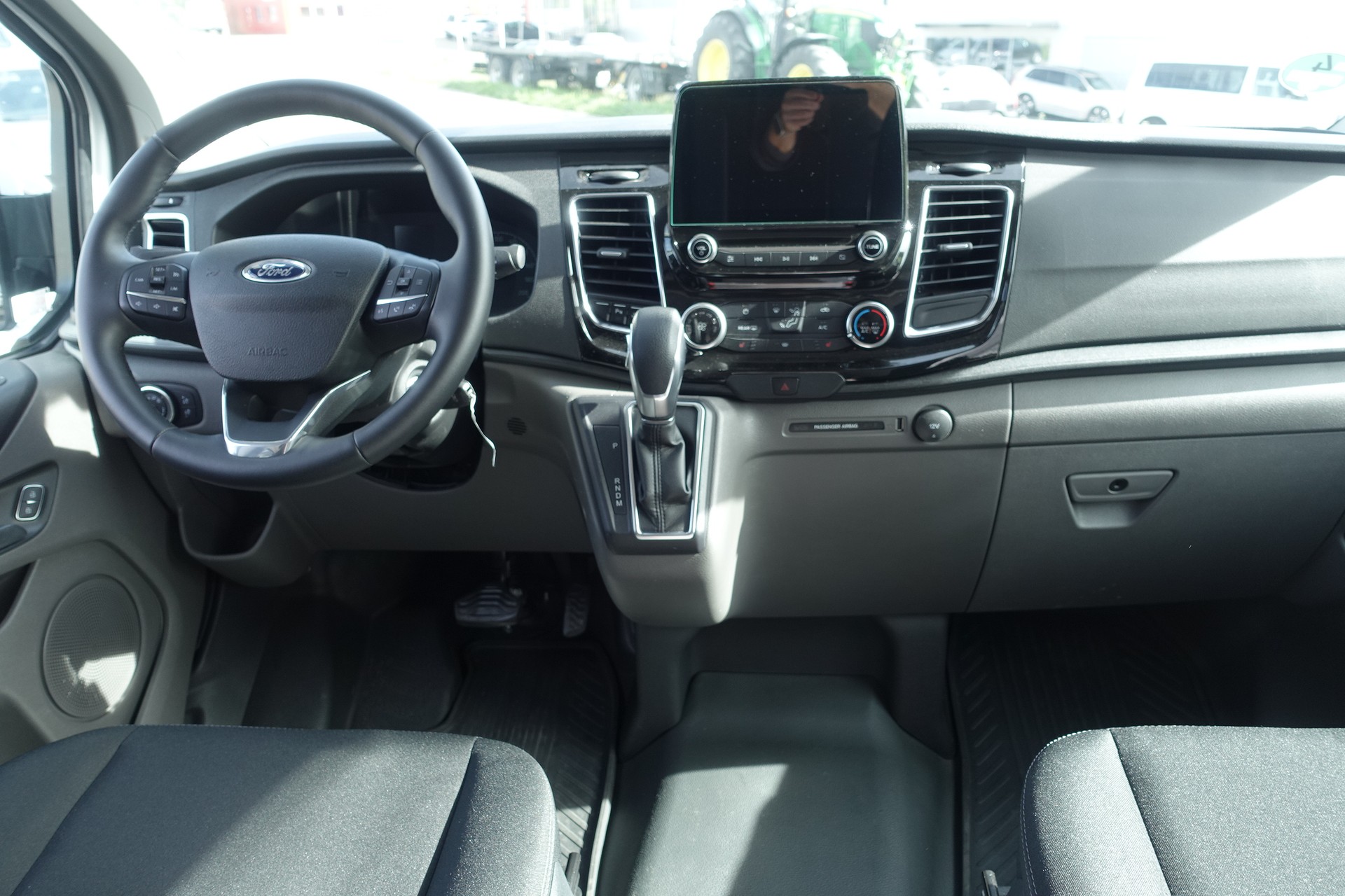 FORD Panama P12+-image-9