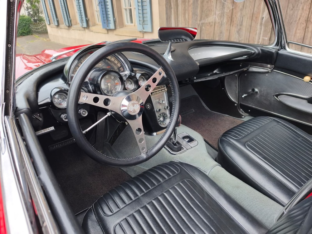 CHEVROLET Corvette C1-image-9