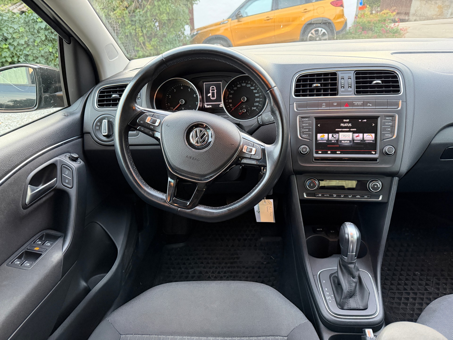 VW Polo 1.2 TSI BMT Comfortline DSG-image-8