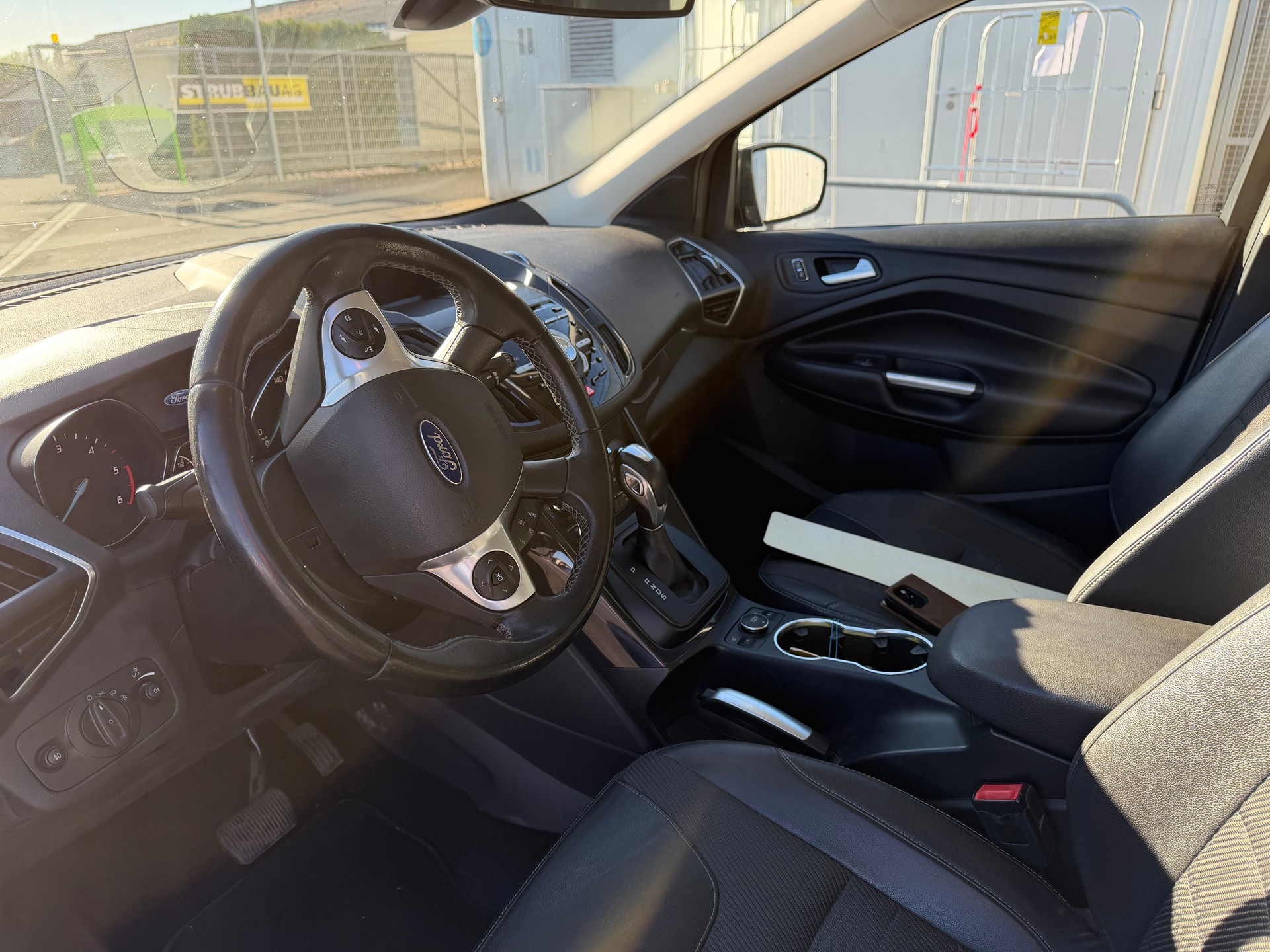 FORD Kuga 2.0 TDCi Carving 4WD PowerShift-image-11