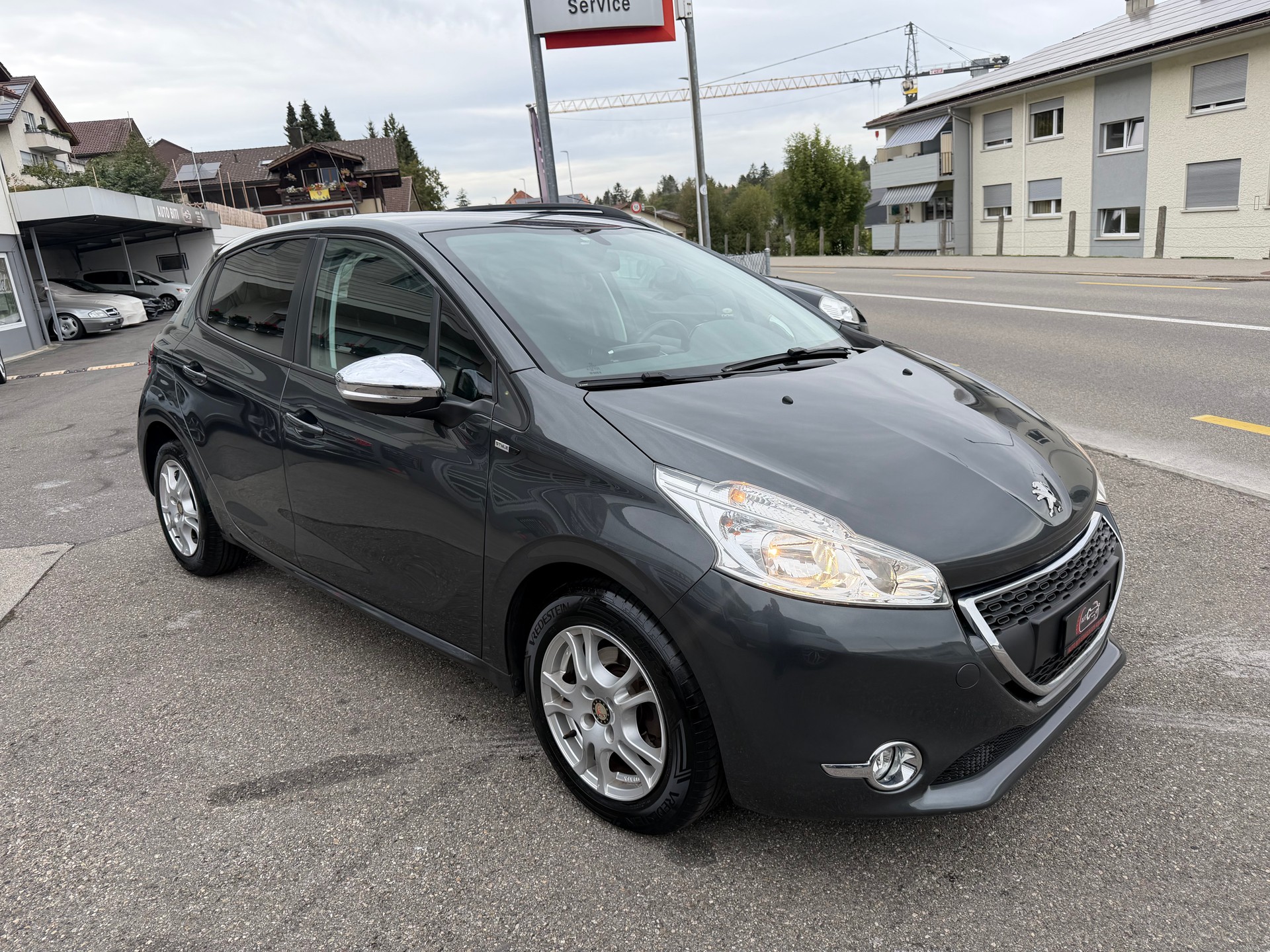 PEUGEOT 208 1.2 VTI Access-image-1