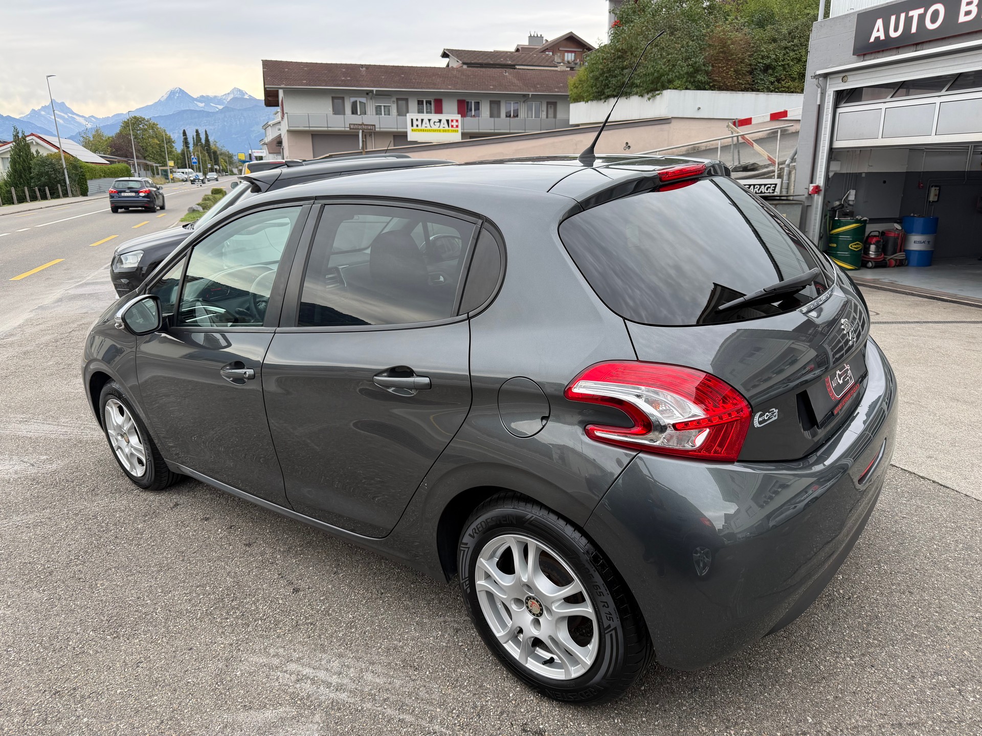 PEUGEOT 208 1.2 VTI Access-image-3