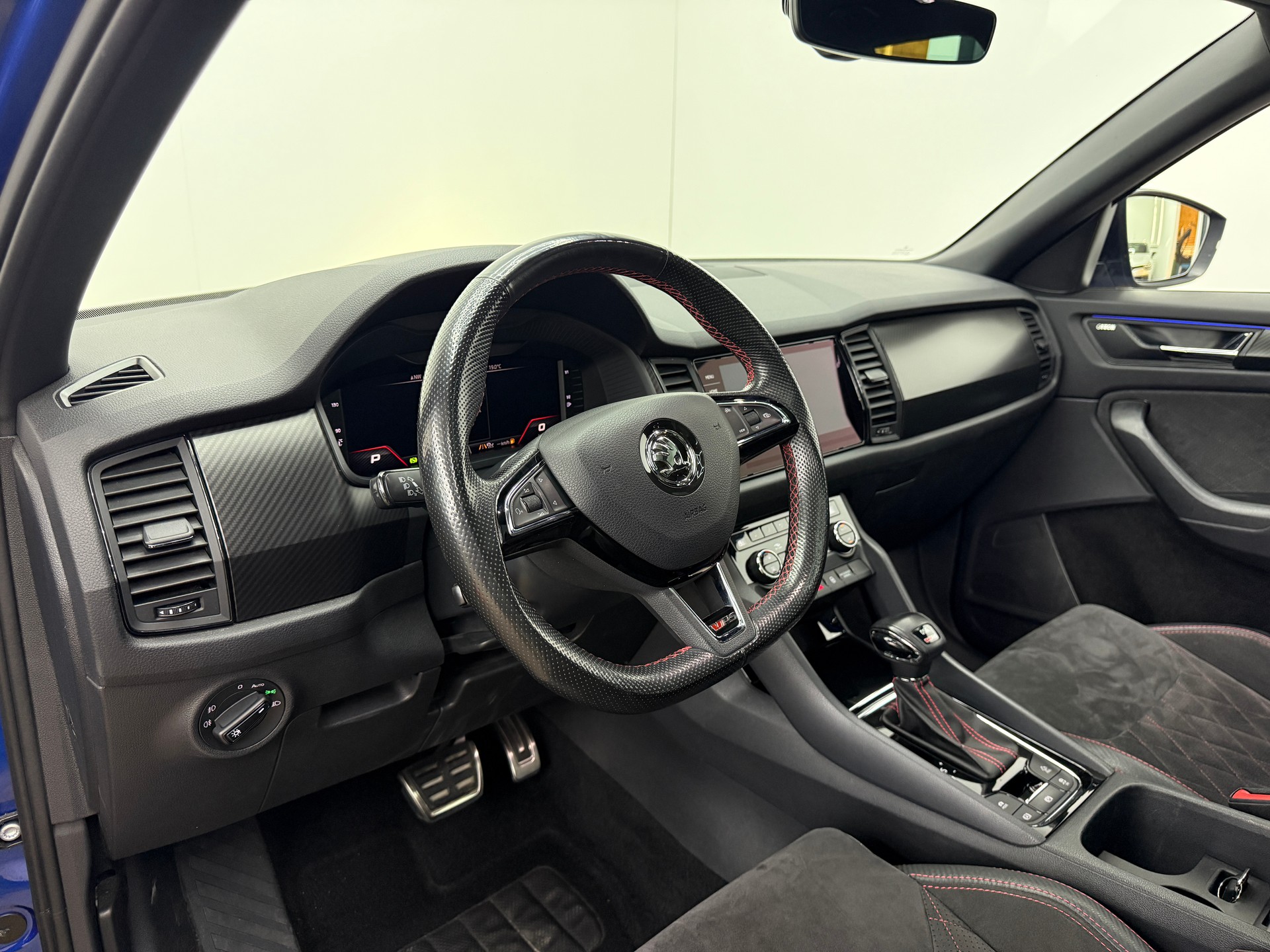 SKODA Kodiaq 2.0 Bi-TDI SCR RS 4x4 DSG-image-27